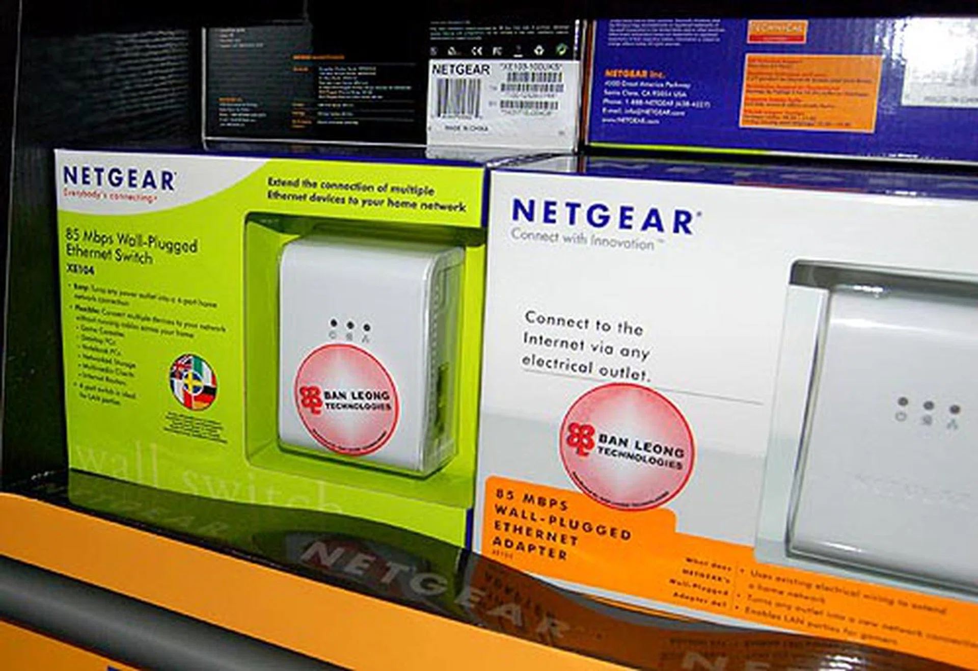  Netgear was out in full force with heavily discounted products at this year's PC Show. We noticed the very reassuring Ban Leong warranty label on each Netgear product.  