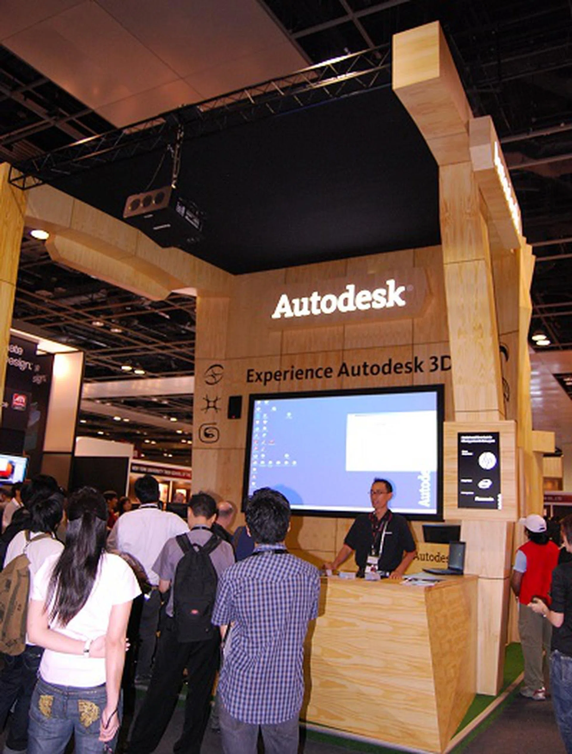 Around the clock, Autodesk was having mini courses, how-to sessions, trend talks and literally many other pertinent things related to their software, general design/animation and others.