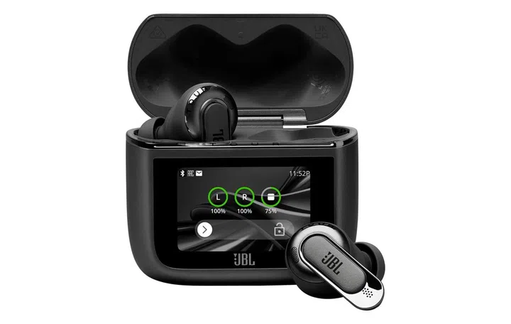 Claimed total battery life is up to 32 hours (with ANC on) with the charging case. Photo: JBL