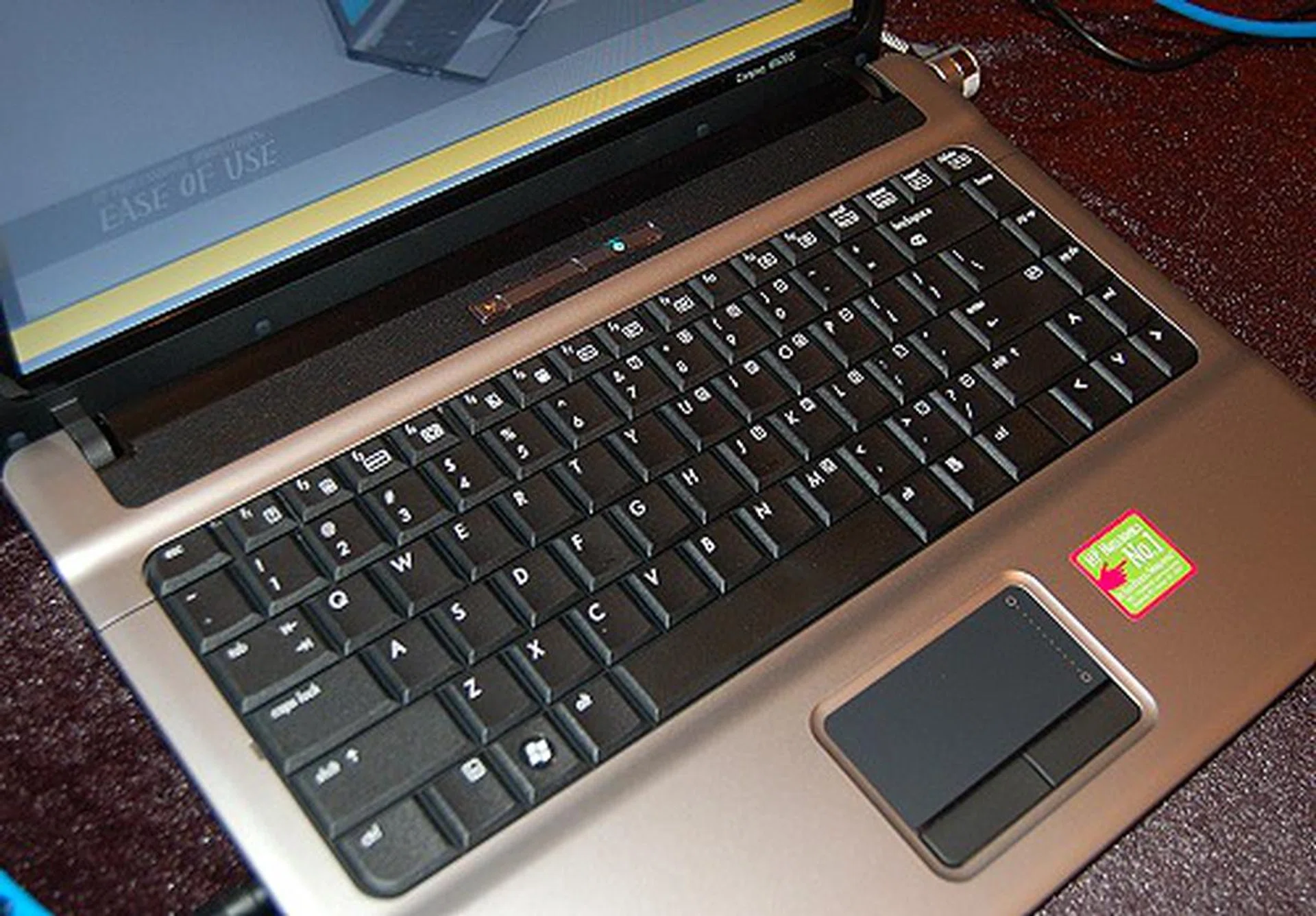  A closer look of the notebook interior confirms the simplicity of the layout. Other prominent design elements are the hinged-lid construction for the display and the recessed keyboard that's supposes to give the user a more seamless and natural user experience when busy typing away.  