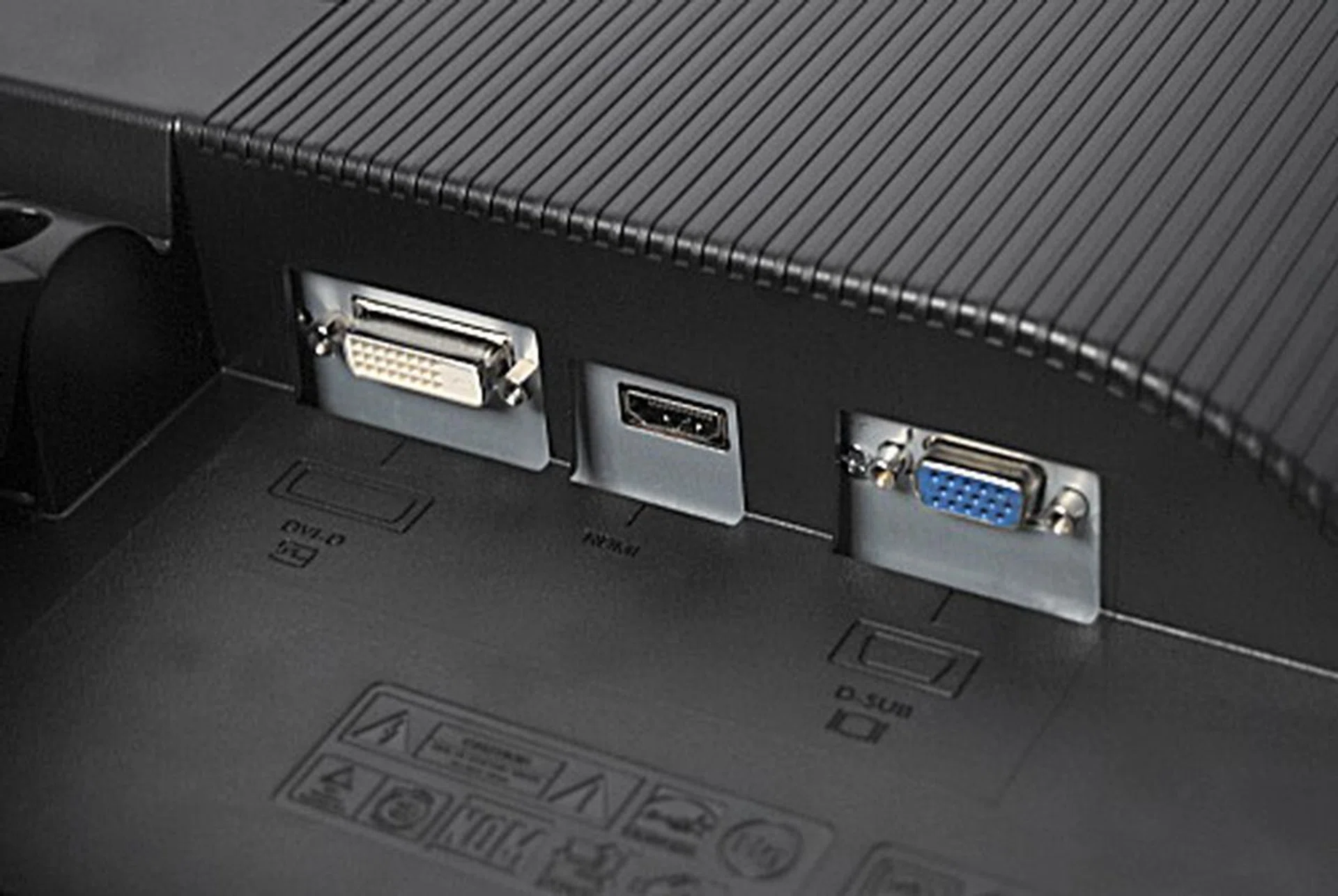 The G2400W has a D-SUB, DVI and HDMI port, the latter being present to satisfy all your high-definition needs.