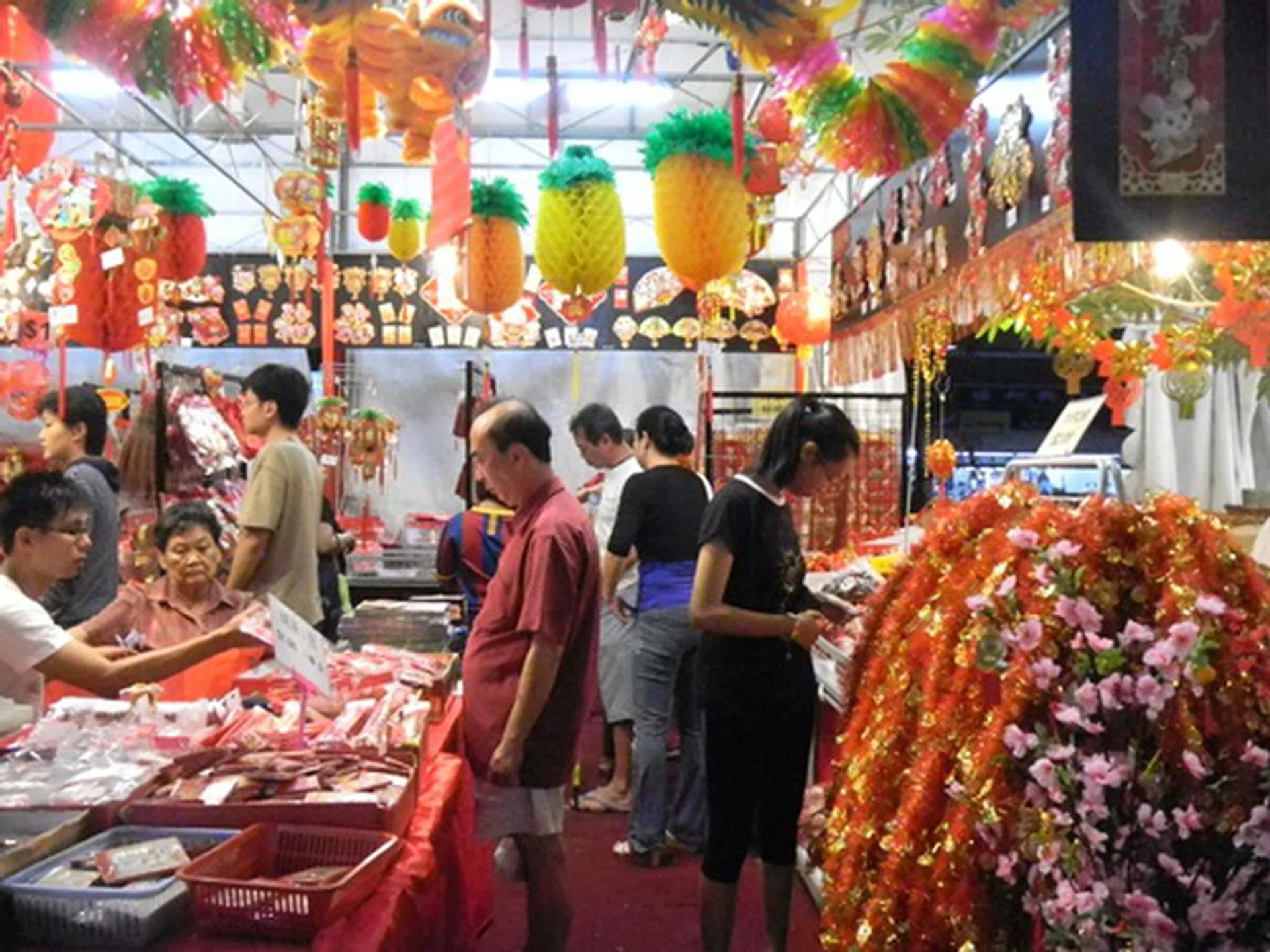 f/3.6, 6.3mm (35mm equivalent: 35mm), 1/80 sec, ISO1600.