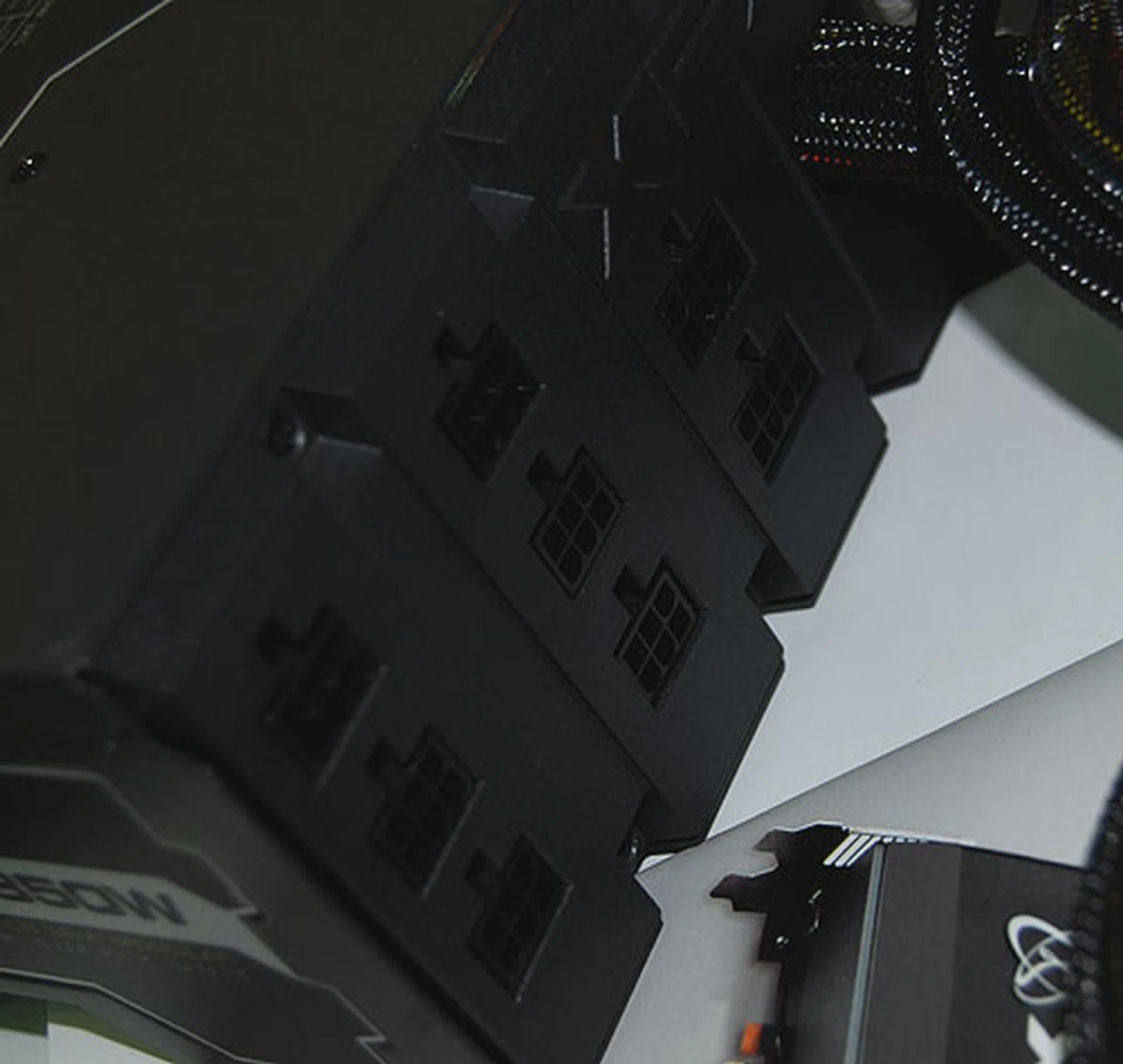 A rather stylish design for the modular cable connectors. 