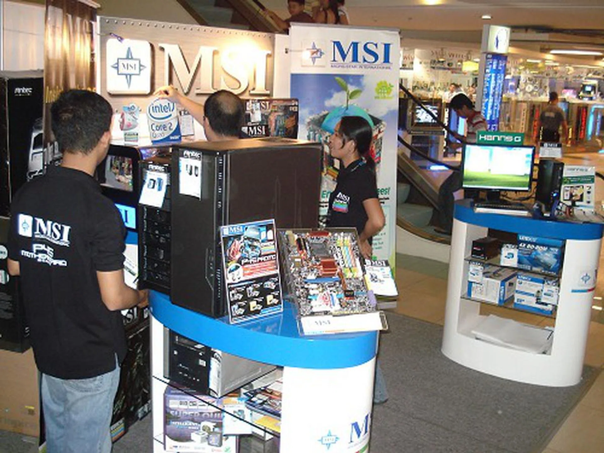  Also setup at the venue was booths for MSI, HardwareZone's partner for Iron Tech 2008.  