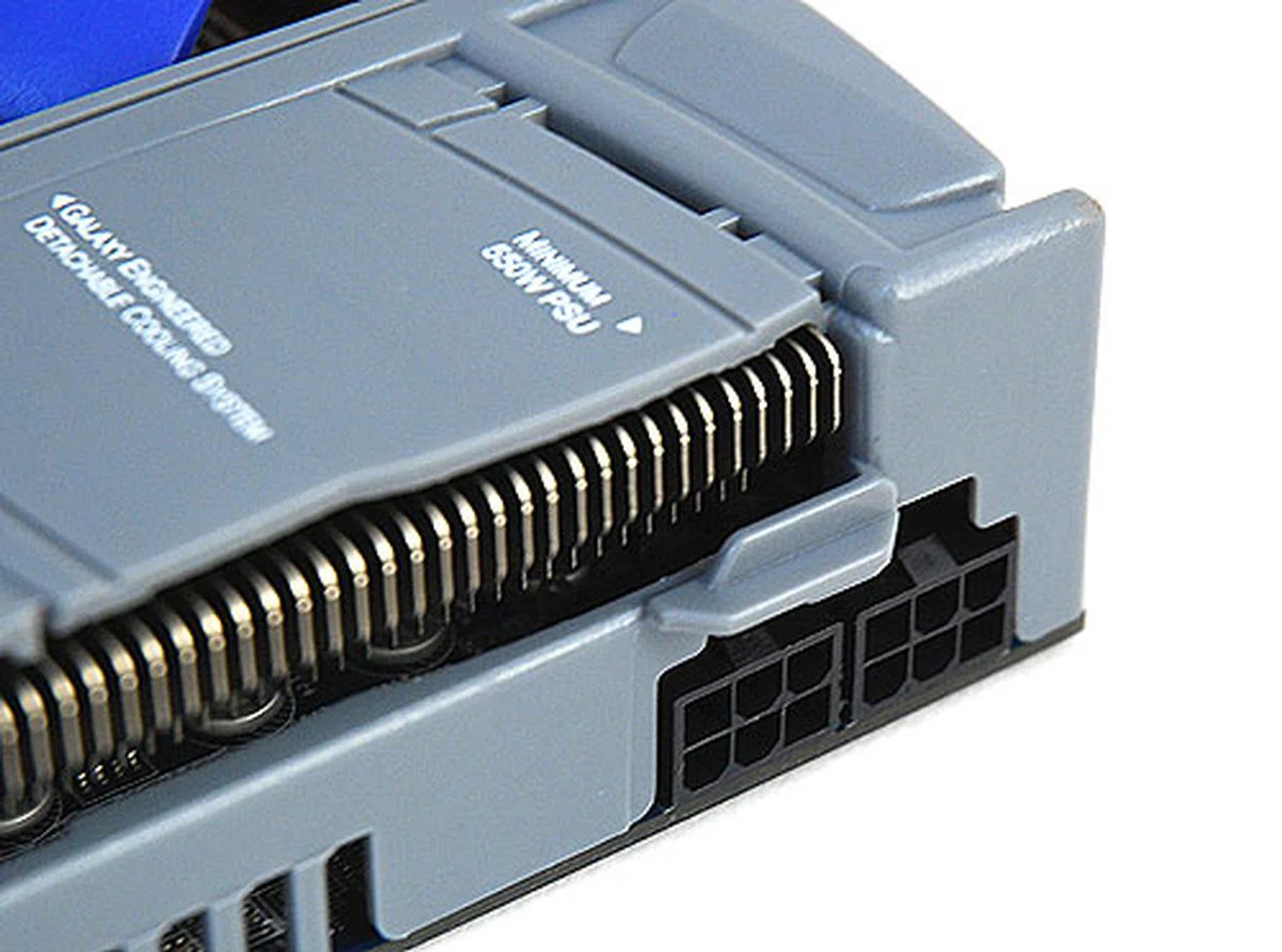 Like the GeForce 7900 GT, the GS needs the extra power through a dedicated connector. Not surprisingly, NVIDIA has quoted us a peak power consumption figure of 82W for the GeForce 7900 GS - which is the same as the GT brother.