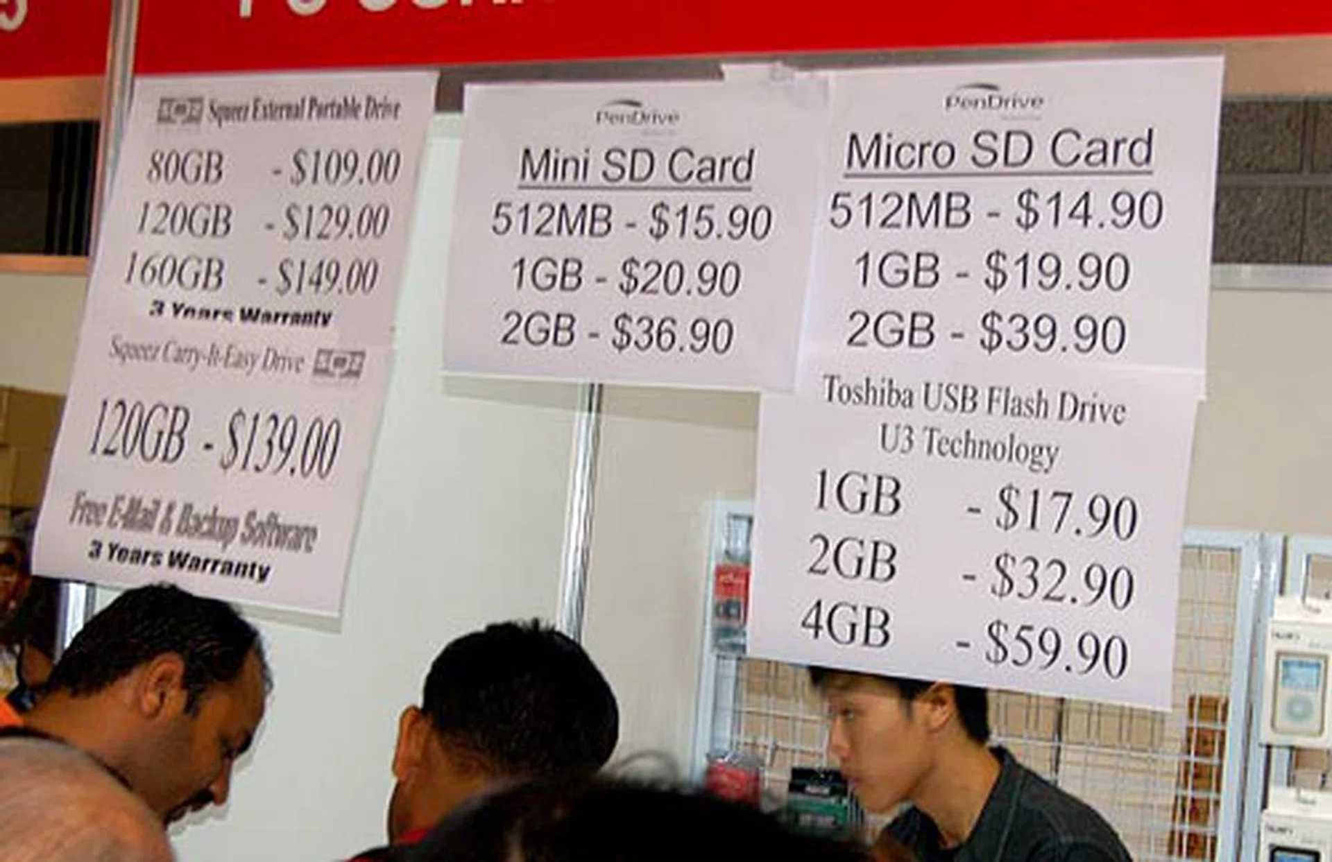  We did manage to catch the latest memory prices from PC Connect and boy were they competitive. The 4GB Toshiba USB Flash Drive with U3 Technology for $59.90 isn't too bad a deal.  