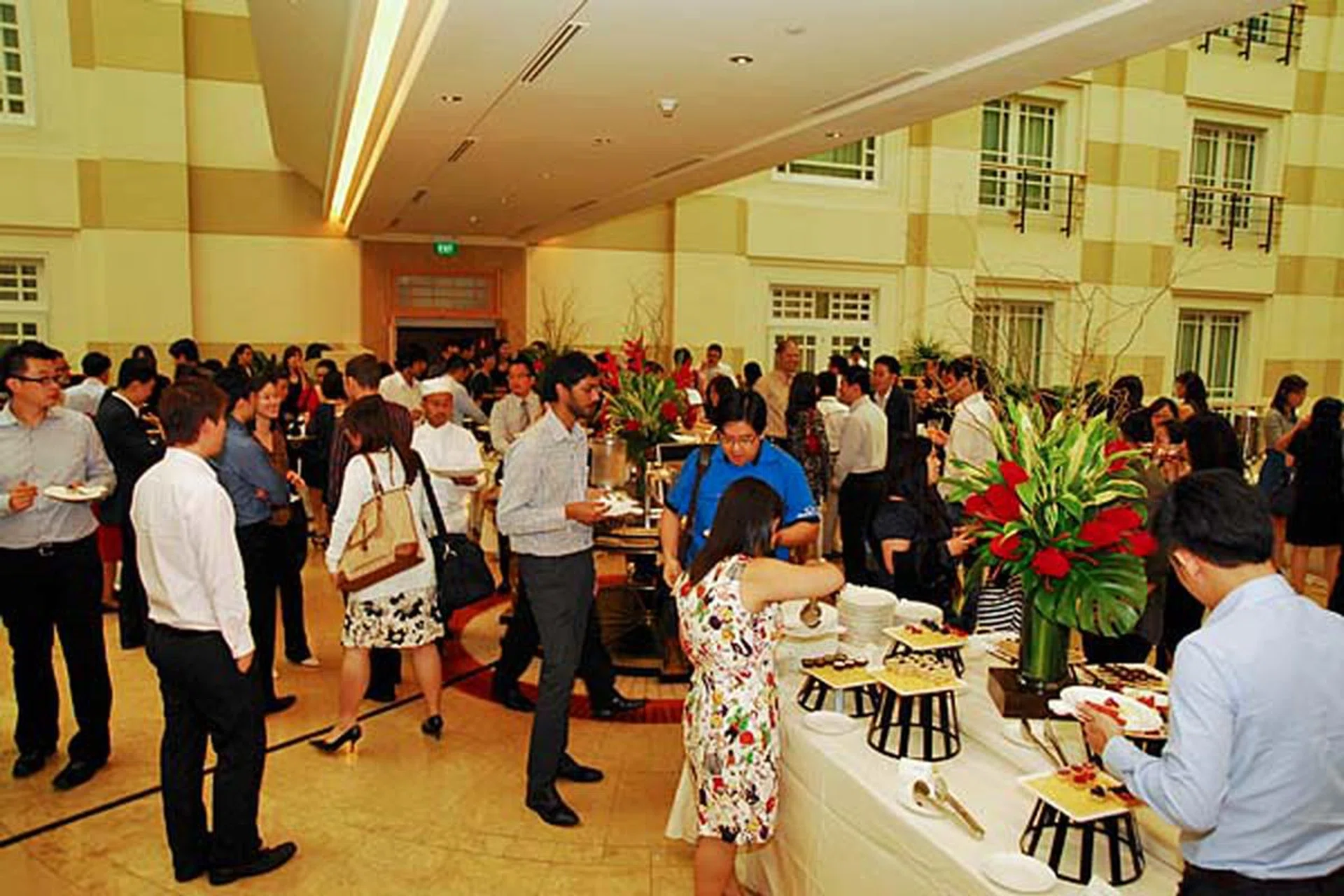 When the ceremony ended, guests were invited to have a tea reception at the Roof Garden.