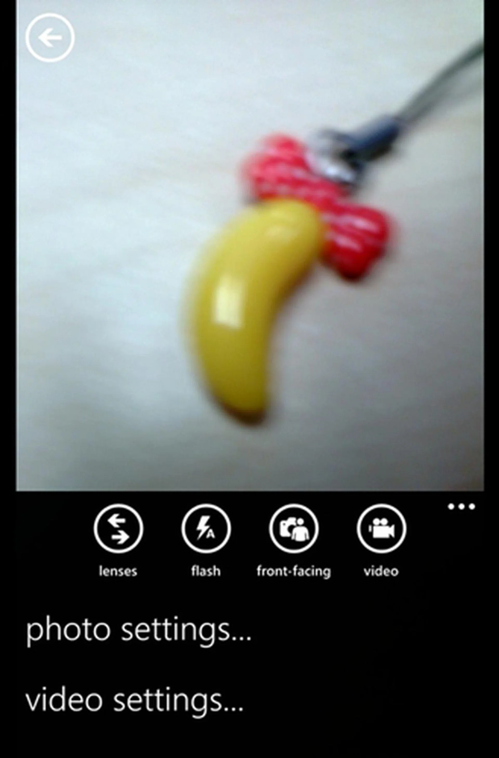 The camera app comes with a simple interface but little customization at first sight. The arrow on the top left allows users to view their photos.