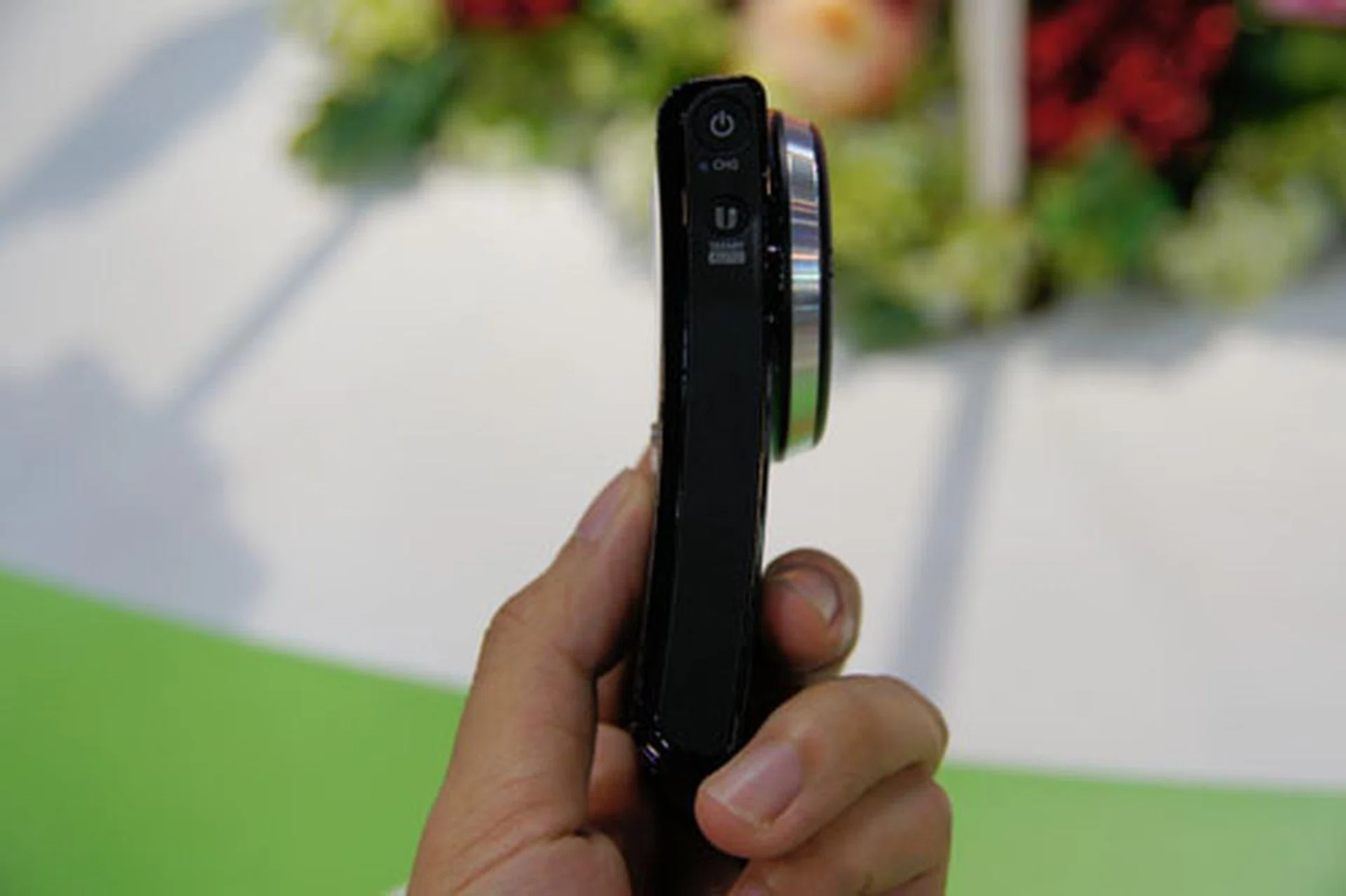 Curved, not bent like the U10.