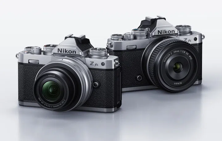 The Z fc with the two kit lens options. 16-50mm on the left and 28mm prime on the right. (Image source: Nikon)