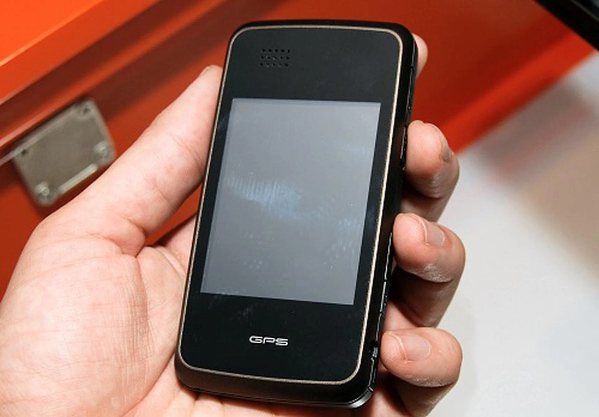  The flip side is revealed to be the interface for the GPS system and features MioMap 2008.  