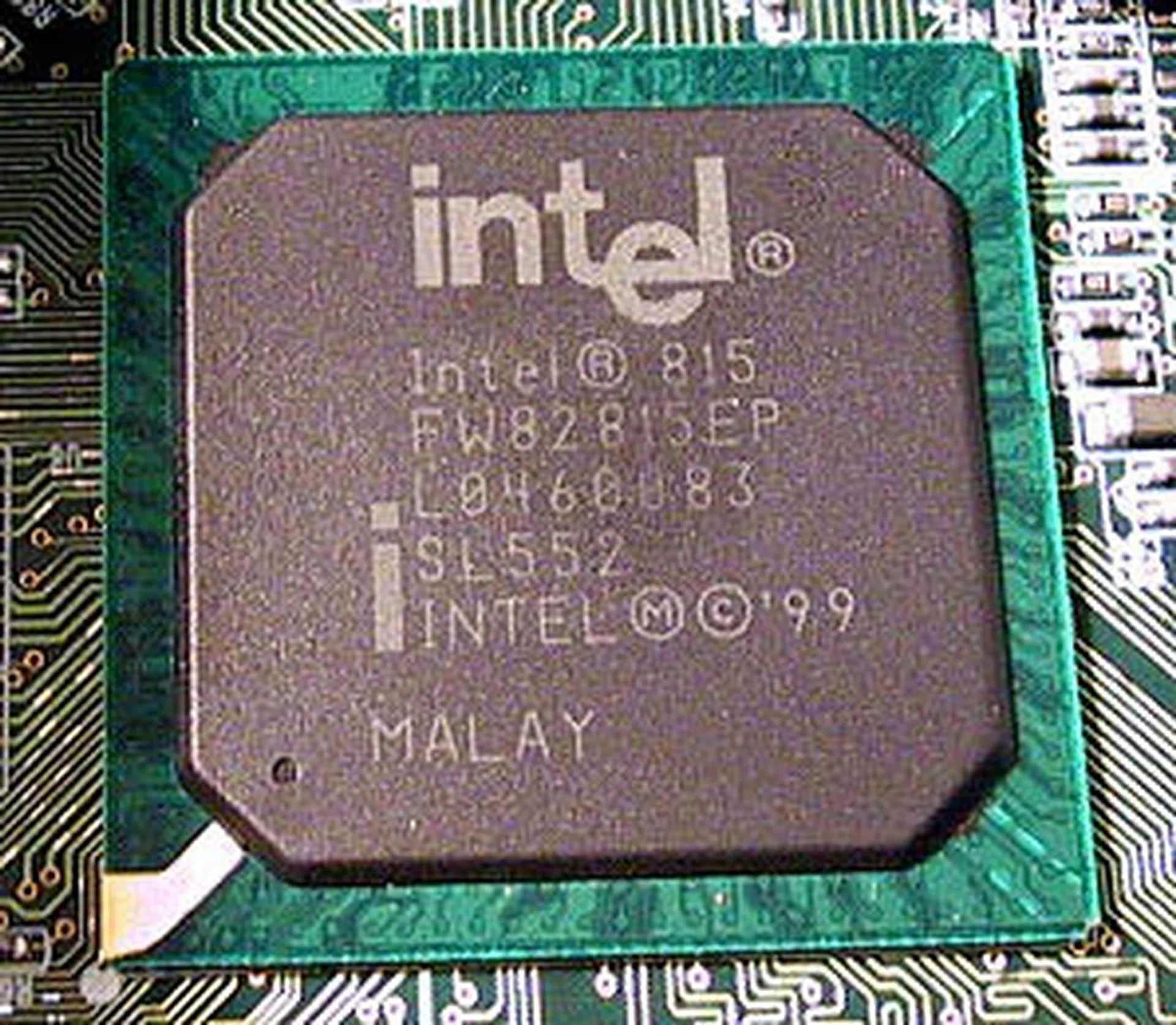 The Intel i815EP chipset resolved some weaknesses with Intel's current chipset lineup but it was far from perfect. 