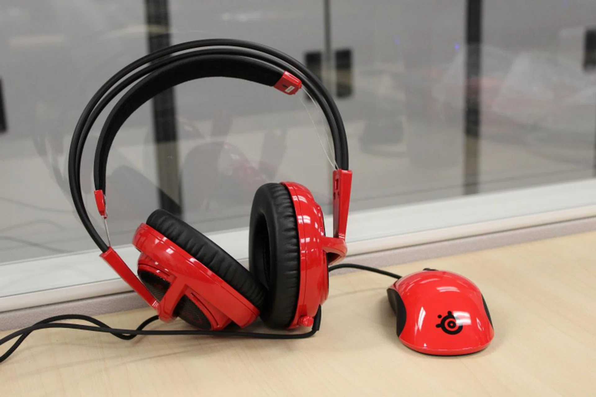 The accessories look great with their matching paint schemes.