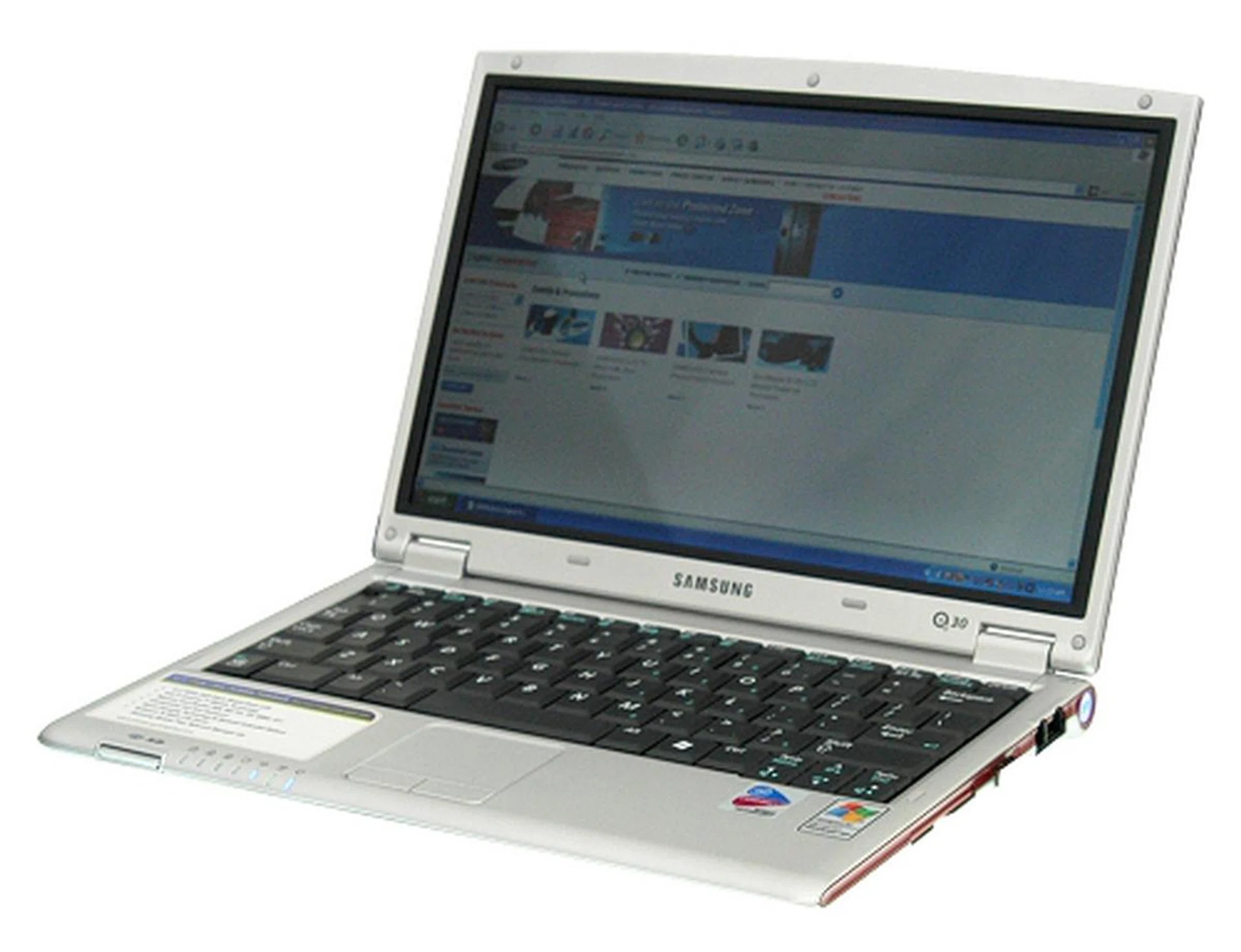 You can't actually tell from the photo above, but the screen, which is rated at 250 nits, was really bright and visually pleasing for DVD movies.