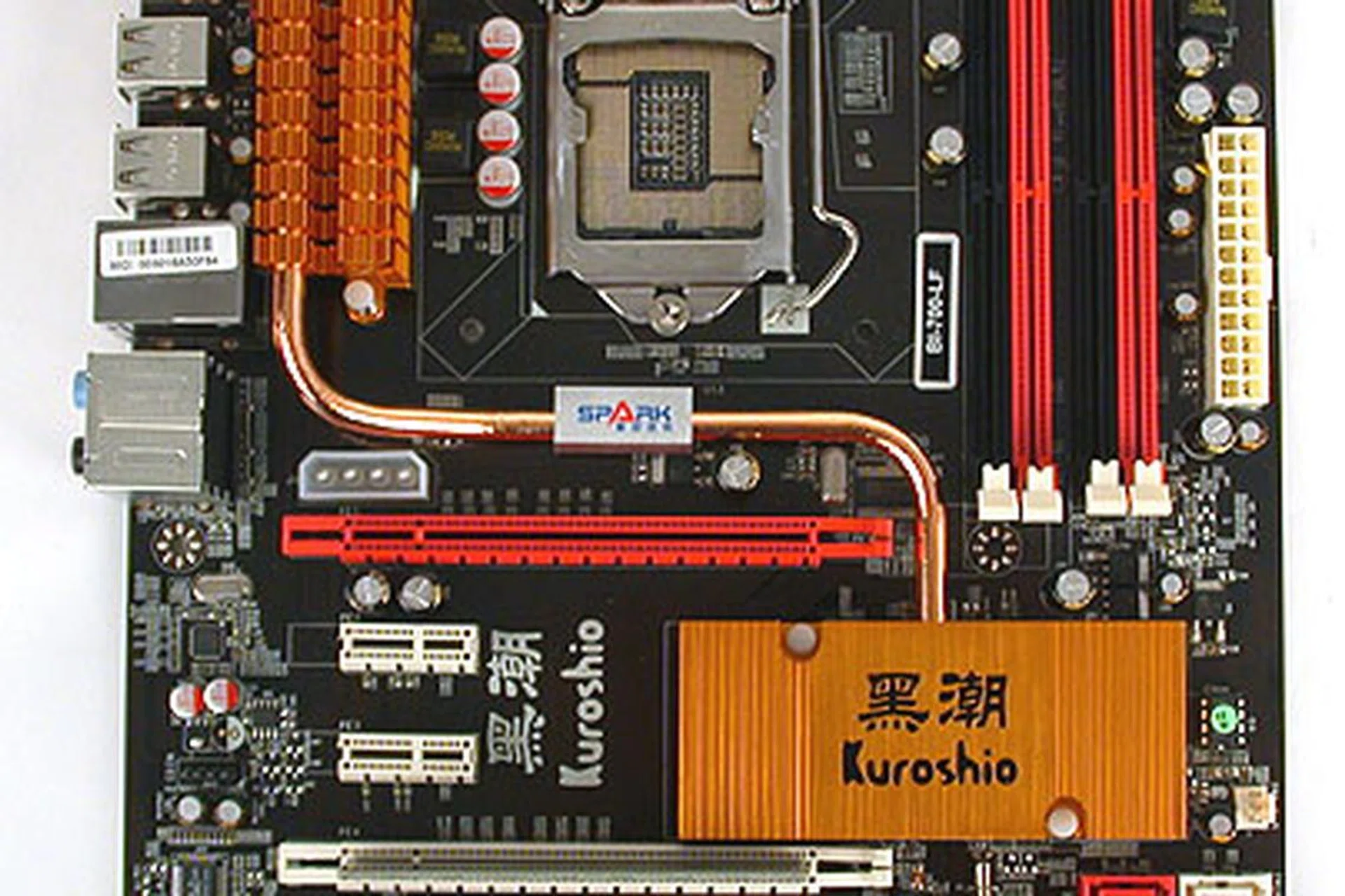 Jetway's P55 appears to be your vanilla version of the chipset, with six SATA ports (RAID), dual PCIe 2.0 x16 slots and four DDR3-1333 memory slots.