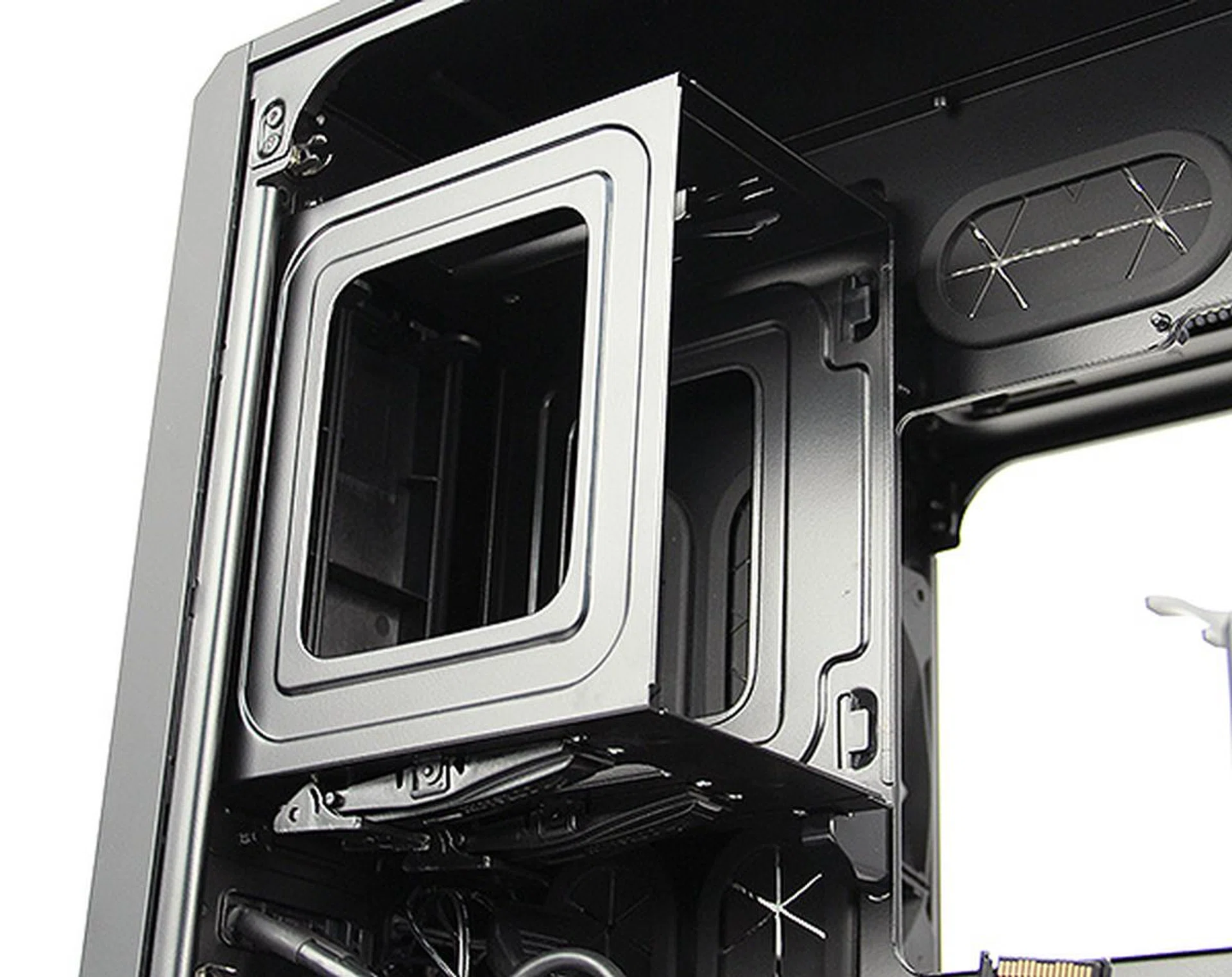 To install 5.25-inch drives, simply insert the drive into the bay until the latch clicks into place, indicating that the drive is secured in position.