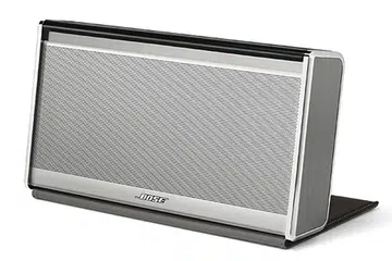 Introducing the new Bose SoundLink wireless mobile speaker.