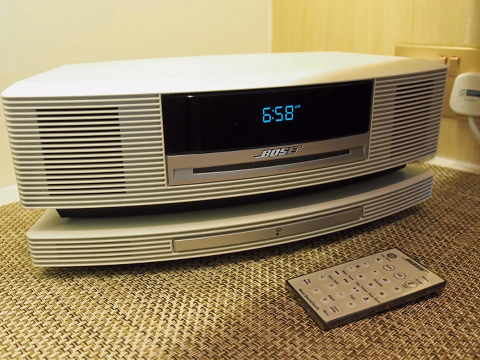 The Wave SoundTouch has the six channels on the remote. 