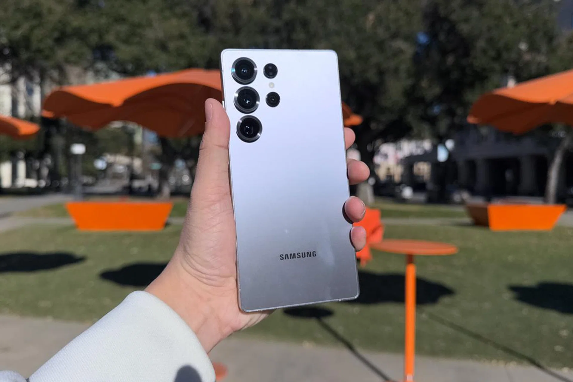 The Samsung Galaxy S25 series is powered by Qualcomm's Snapdragon 8 Elite Mobile Platform for Galaxy. Photo: HWZ