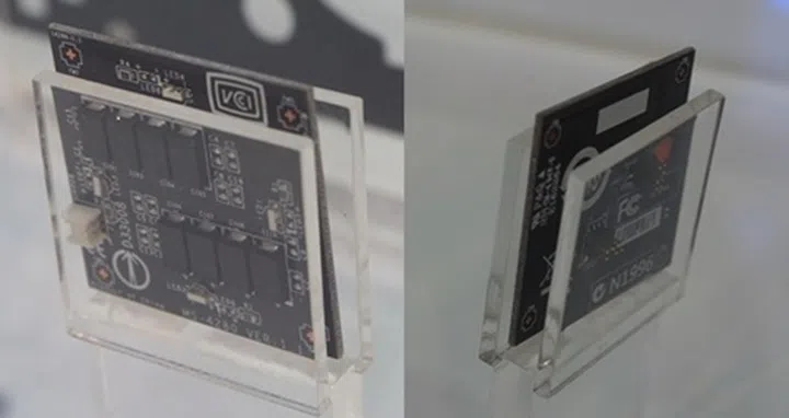 The add-on board that holds a slew of capacitors that regulate power to the MSI GTX 680 for overclocking stability. The board also has LEDs that light up in and semi-transparent blue cover to let light through for the intended visual effect of its GPU Reactor.