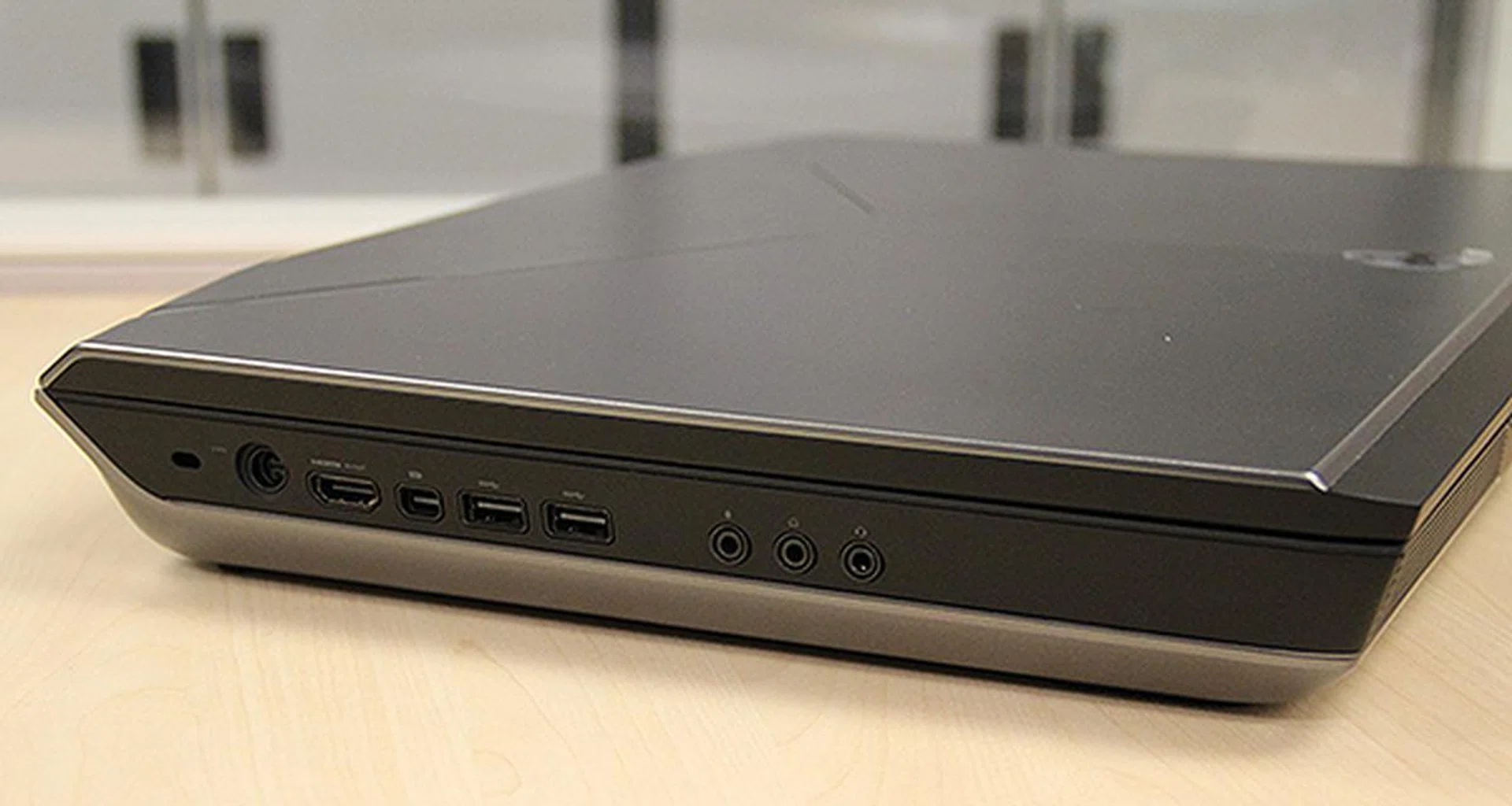 On the left, there's both HDMI and Mini-DisplayPort video outputs, two USB 3.0 ports, headphones and microphone jacks and a line-in port.