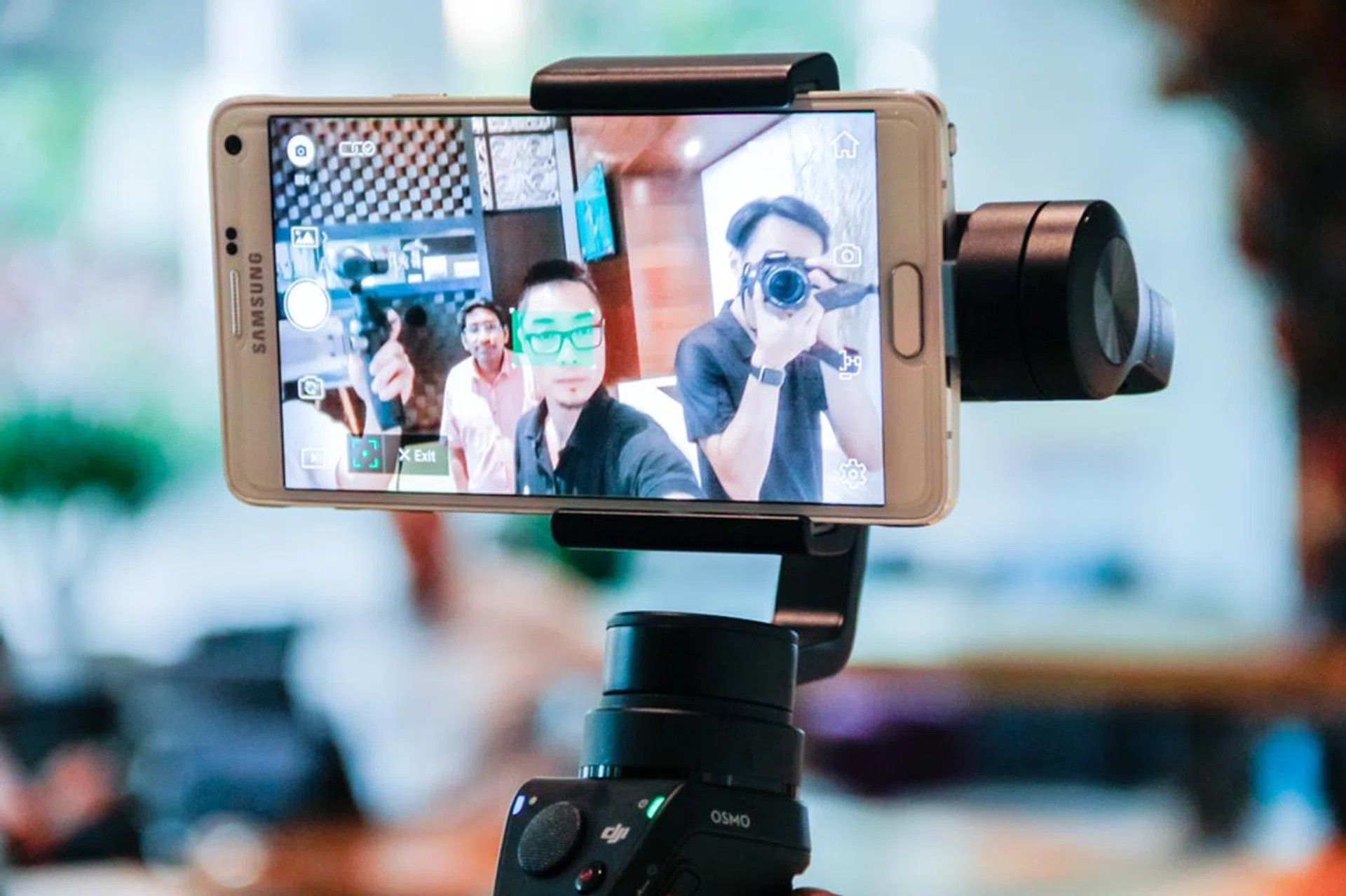 ActiveTrack also works in selfie mode, so you can shoot and walk without worrying that you’ll drift out of frame or focus.