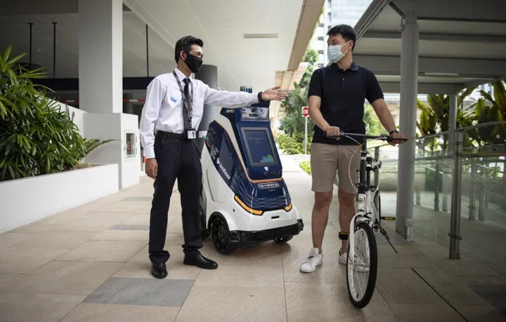 Oscar can also aid in regular security coverage. Image courtesy of Certis. 