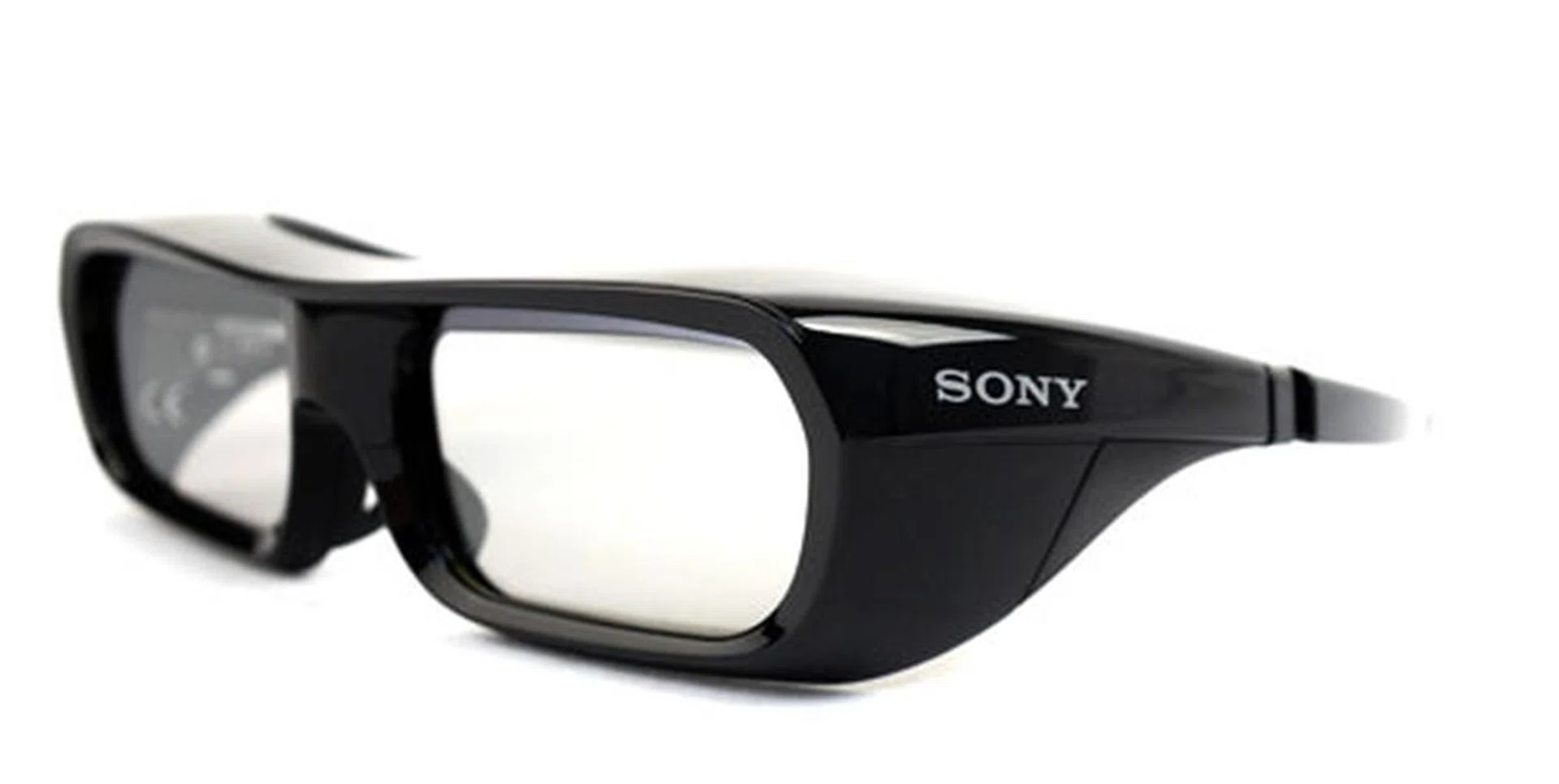 The TDG-BR250 comes with relatively thick rims, although they are lighter than they appear to be. Only two pairs are bundled with the HDTV, so you might want to consider grabbing a few more from Sony if watching 3D movies with a group of people is your thing.