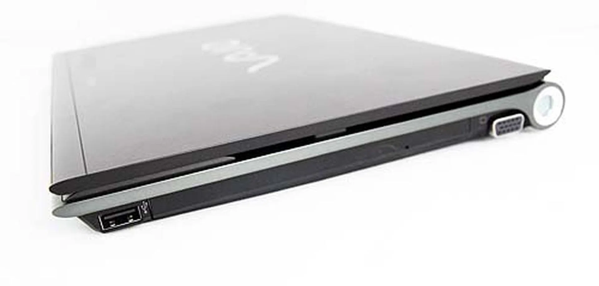 The right side keep it simple with a USB port, optical drive and VGA output.