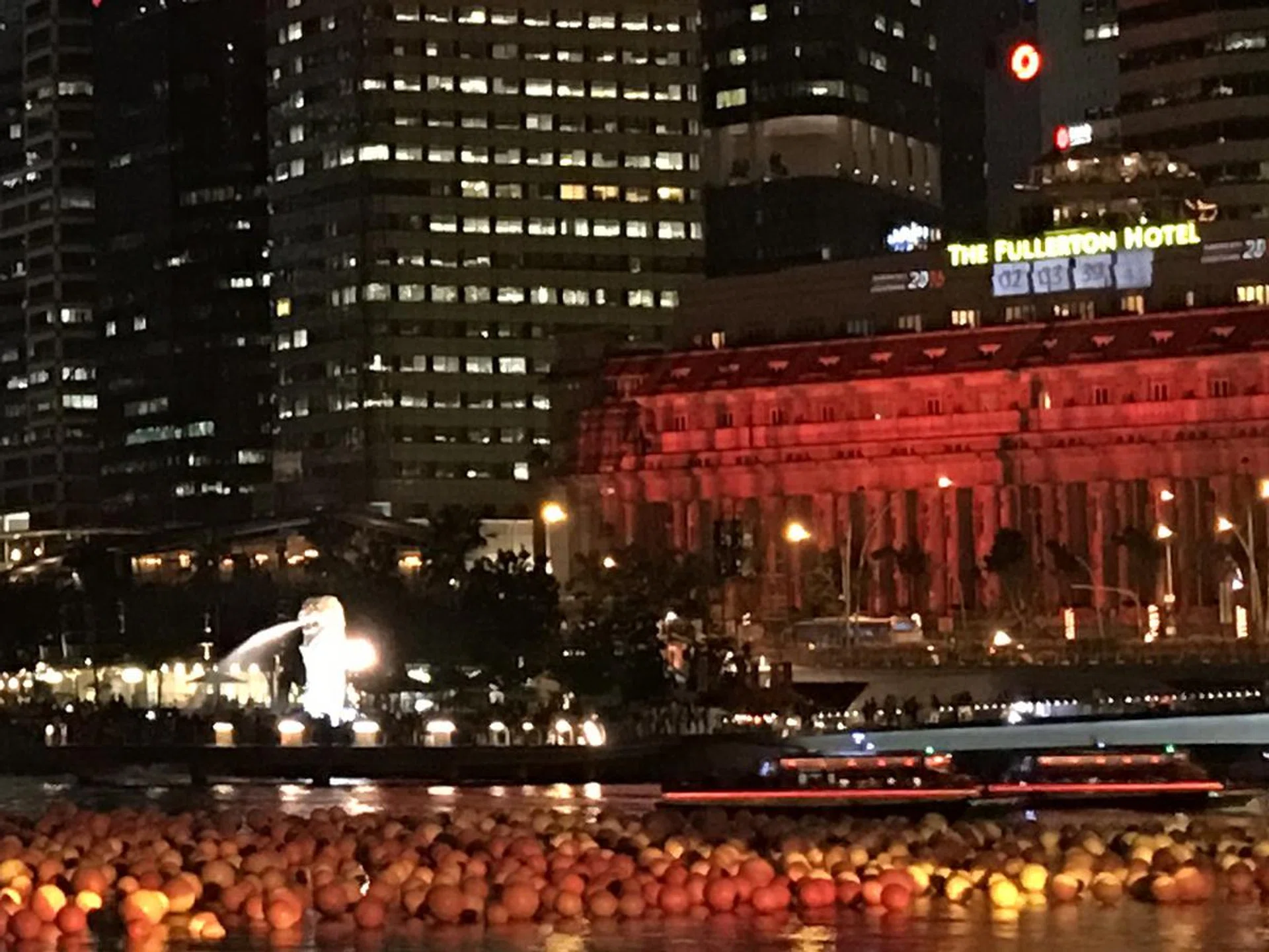 Apple iPhone 6s Plus, 100% crop. f/2.2 at 29mm, 1/4 sec, ISO 100.