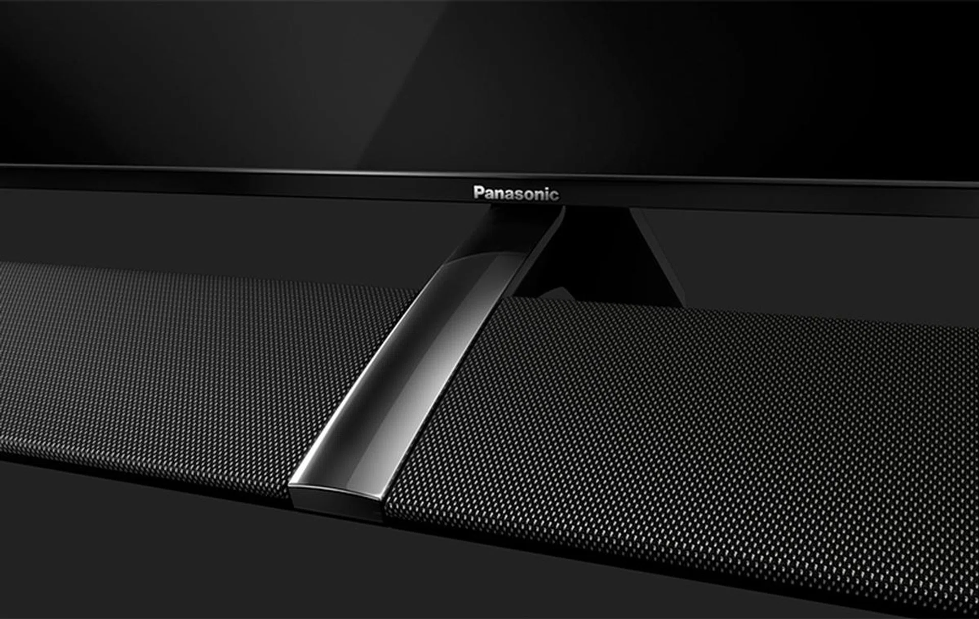 The Dynamic Blade speaker holds two tweeters, four squawkers, eight woofers, and a quad passive radiator.