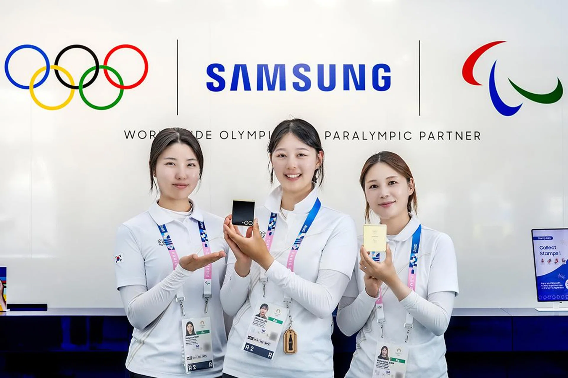 Team South Korea's archery athletes Nam Suhyeon, Lim Sihyeon and Jeon Hunyoung with the Samsung Galaxy Z Flip6 Olympic Edition firing an arrow straight into your heart. Image: Samsung.