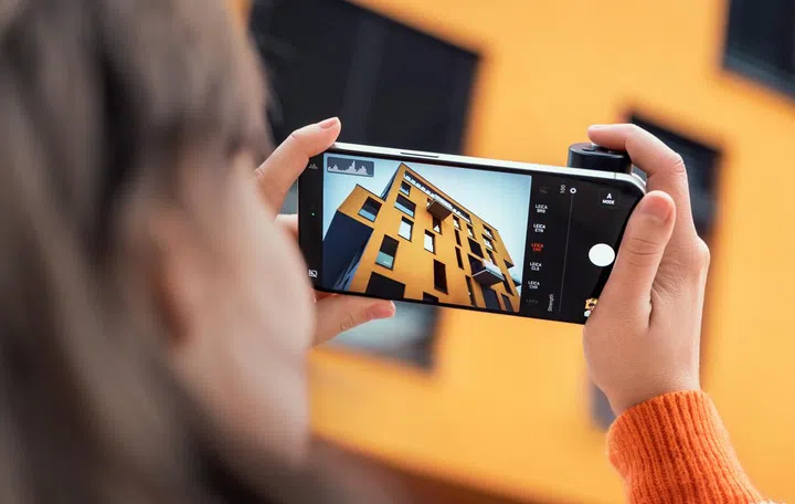 Leica LUX Grip. Photo: Leica.