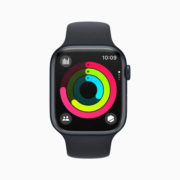 Apple Watch now using its entire watch display for content.