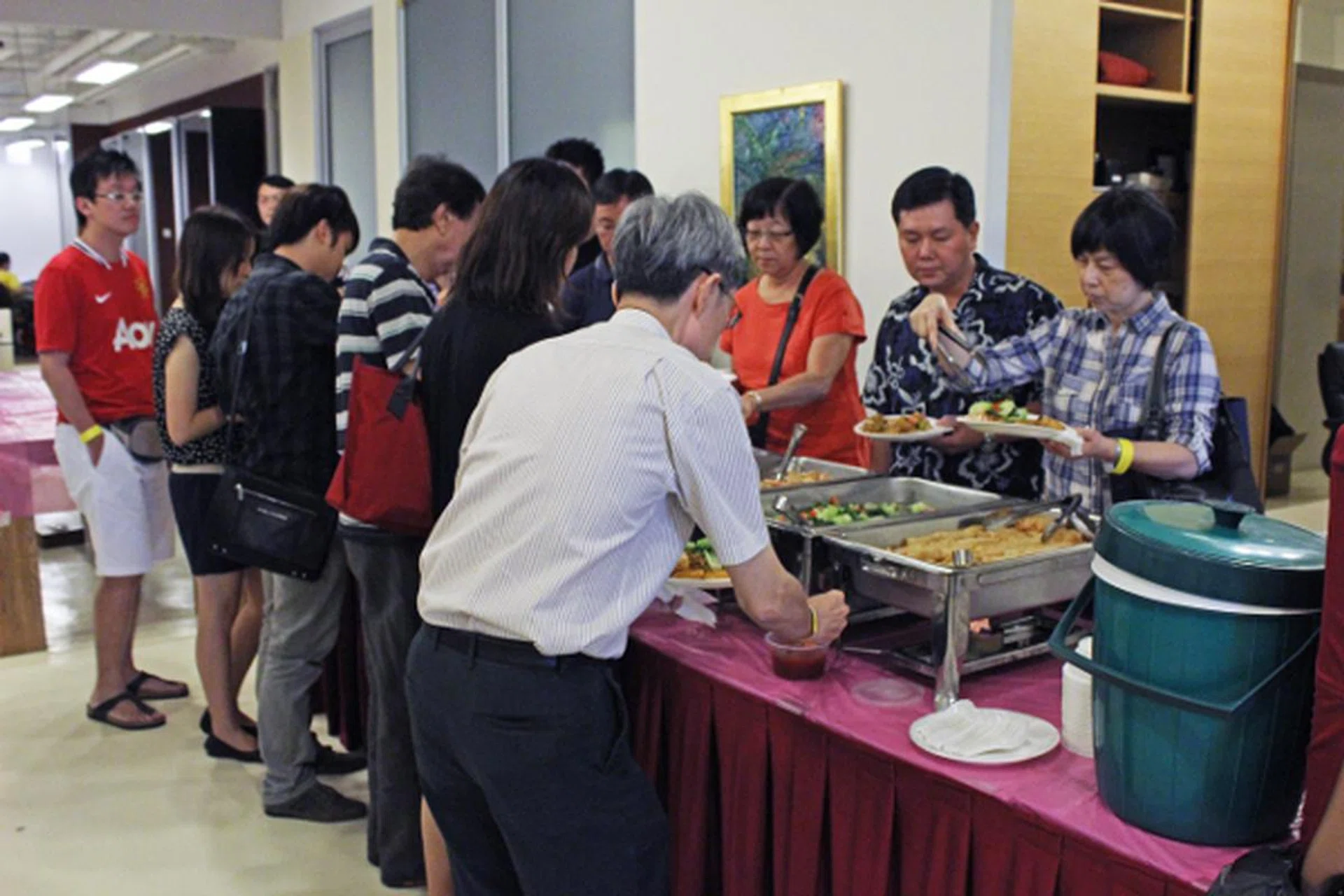 After the interesting smart TV demos from Panasonic, it was time for lunch and interaction with the various vendors and their demos.
