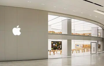 Apple Store at Jewel Changi Airport.
