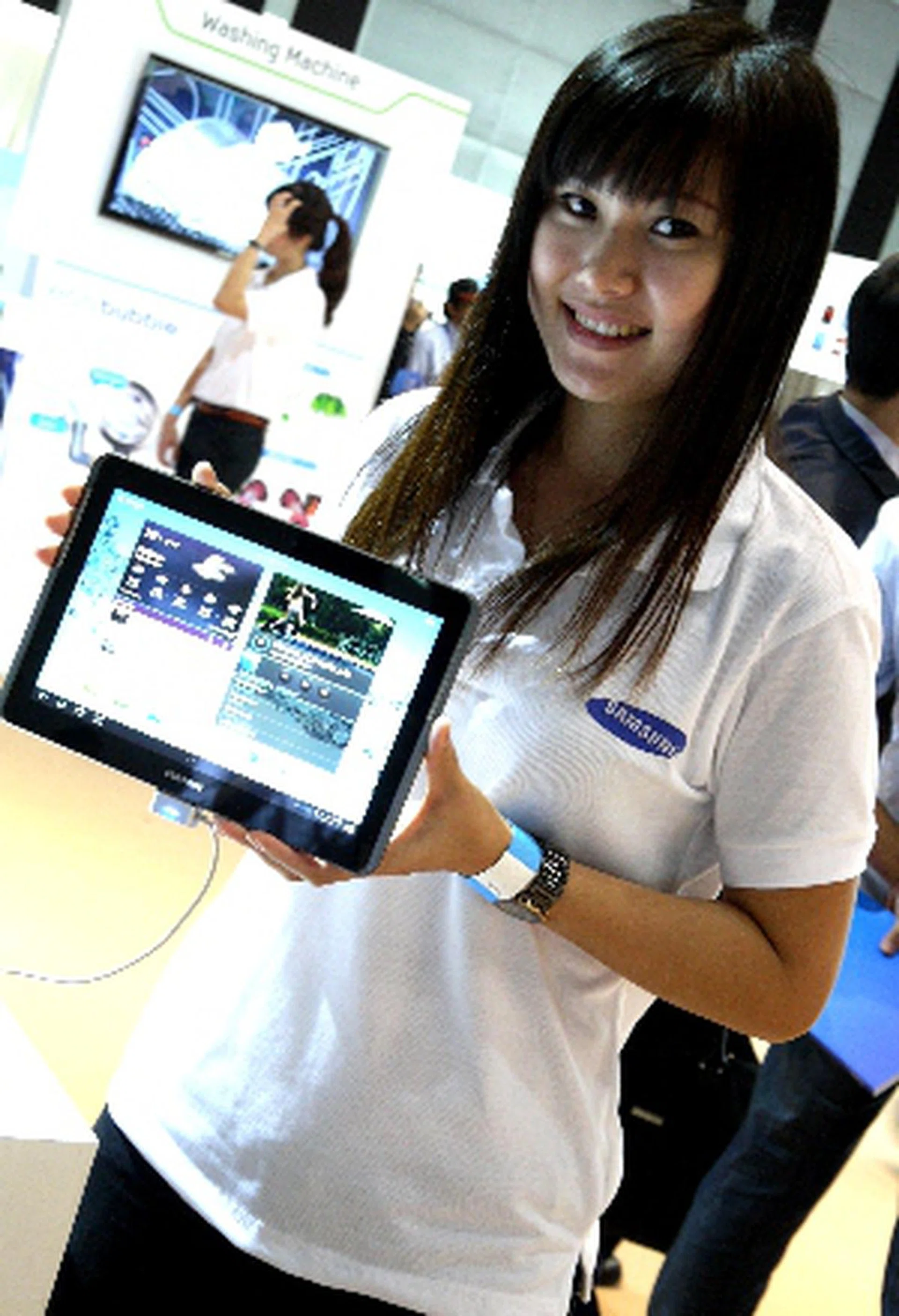 The 10.1-inch variant will carry a similar 1GHz dual-core processor like its 7-inch sibling. Both models are slated to arrive here in the second quarter of 2012.