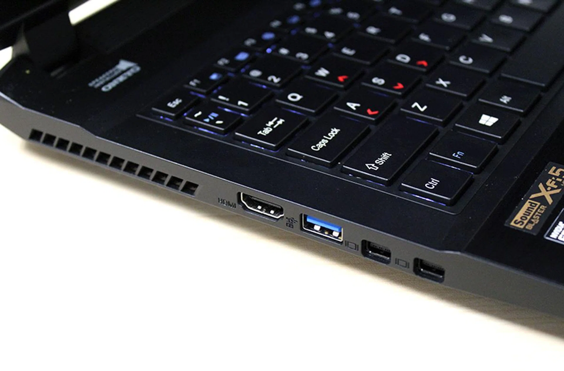 On the left there's a single HDMI port, USB 3.0 port, and two Mini-DisplayPorts.