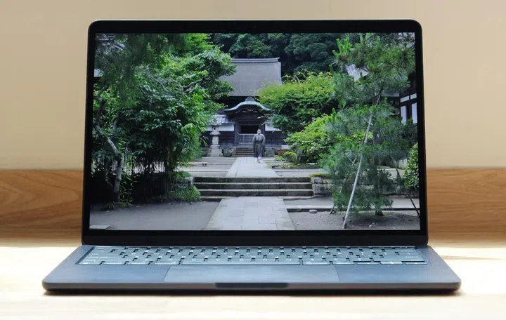 The Apple MacBook Air (2022) with M2 chip.