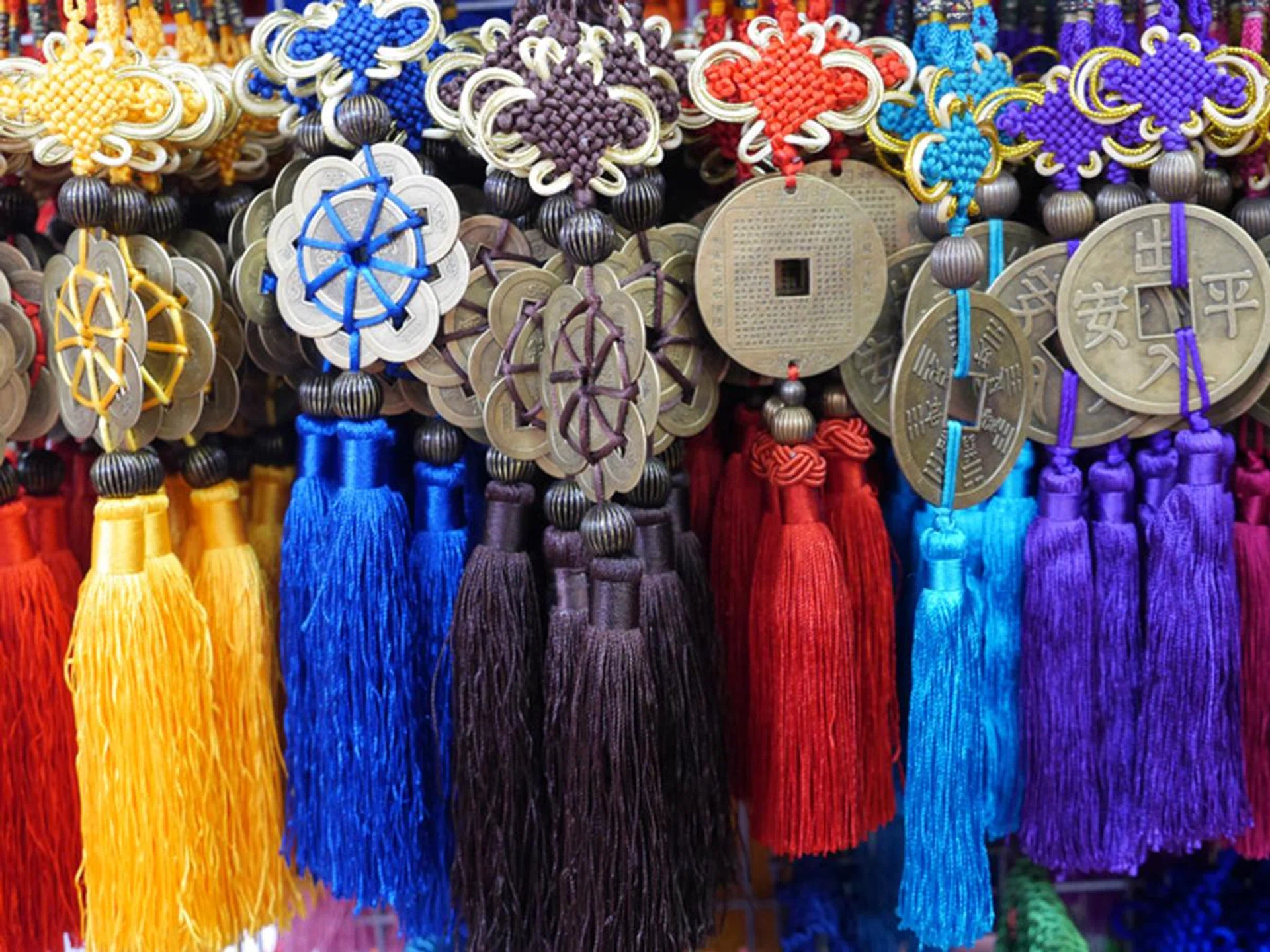 f/3.2 at 52mm, 1/60 sec, ISO 2000.