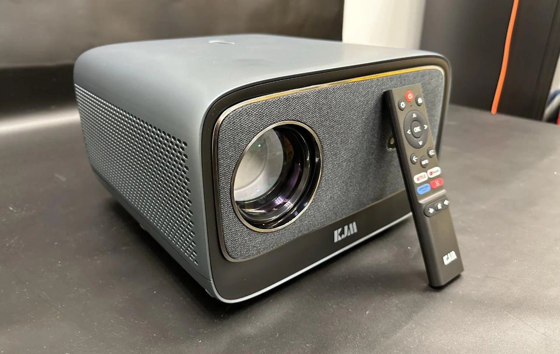 The KJM K3 projector. 
