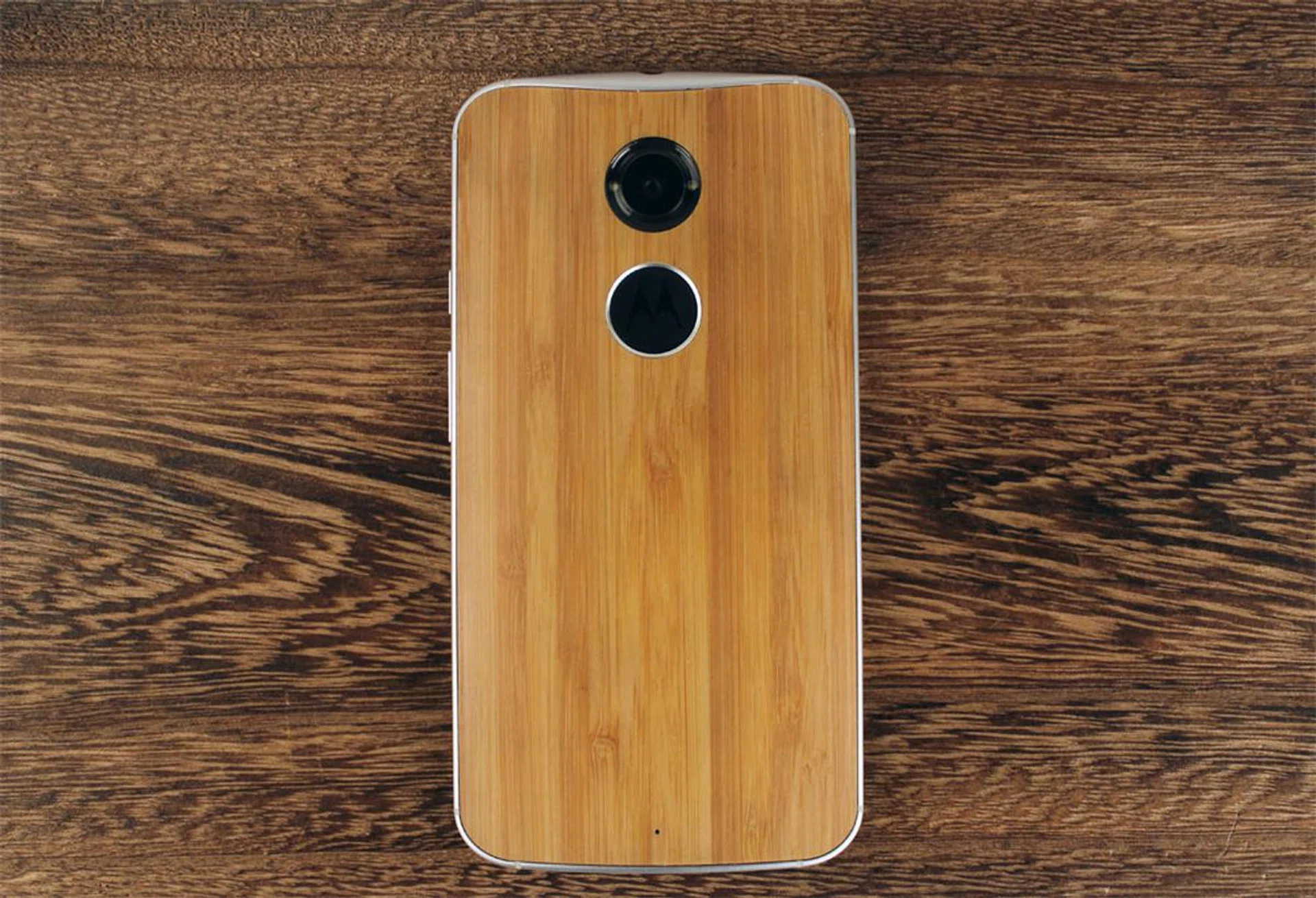 Here's what the bamboo wood finish looks like. Teak, Walnut and Ebony are also available in the US.
