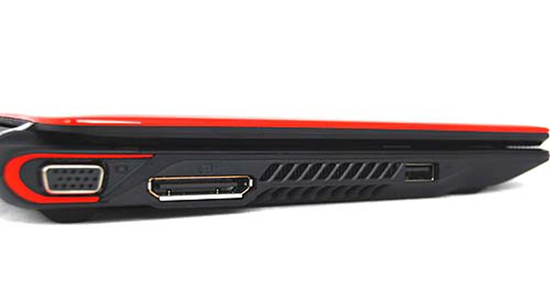 The right side however, sticks to a different approach with the VGA out and ATI's eXternal Graphics Port (XGP). There's also another USB port here too.