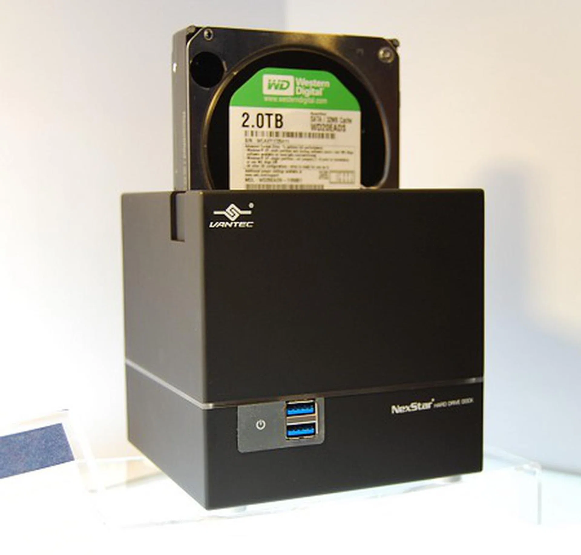 Here is Vantec's upcoming dual drive SATA to USB 3.0 dock. Its name may yet be finalized, but for now it's just broadly categorized under the NexStar sub-branding.
