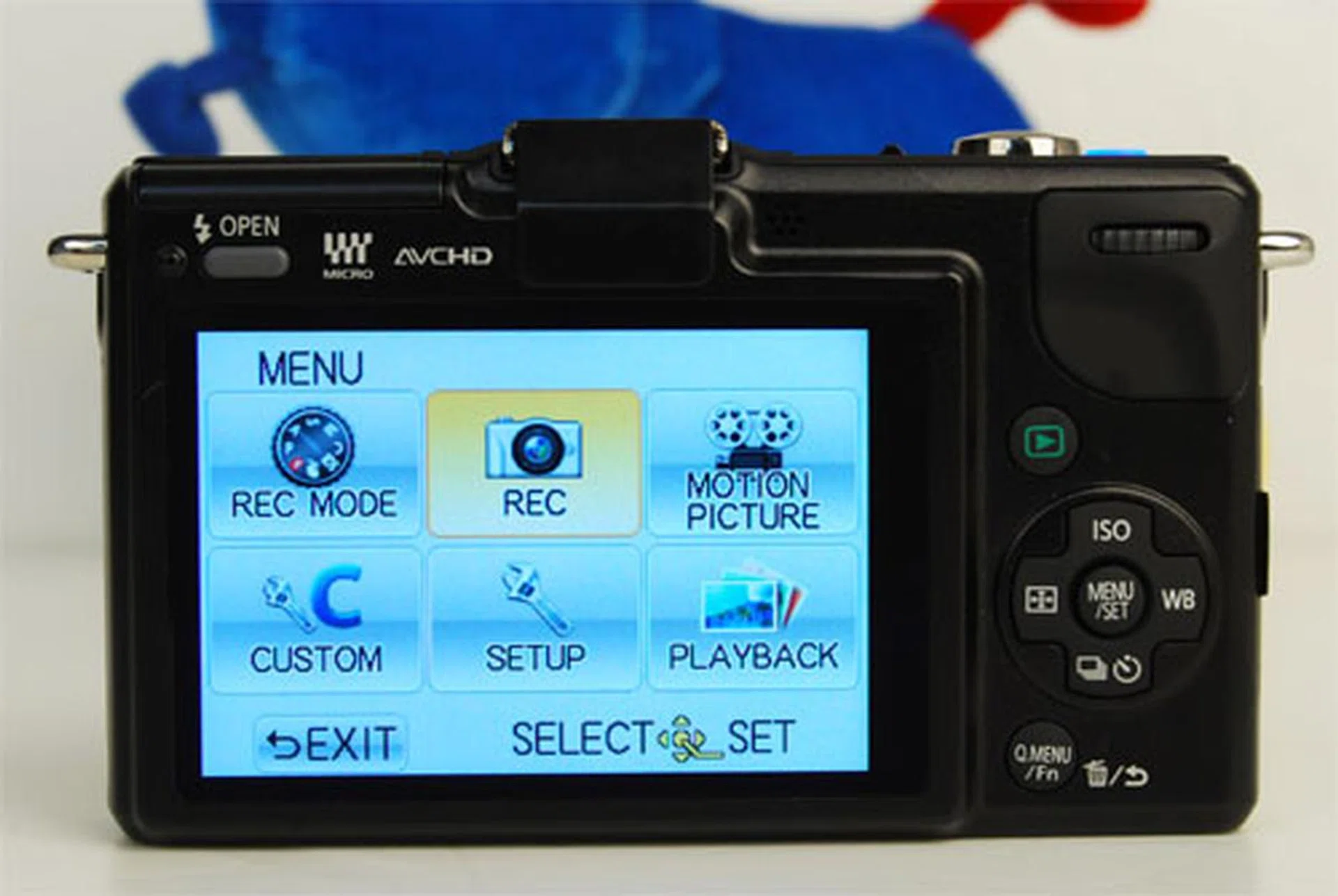 Pressing the Menu button on the d-pad will take you to this central menu. Choosing Rec Mode on the top left will take you to the mode switching menu.