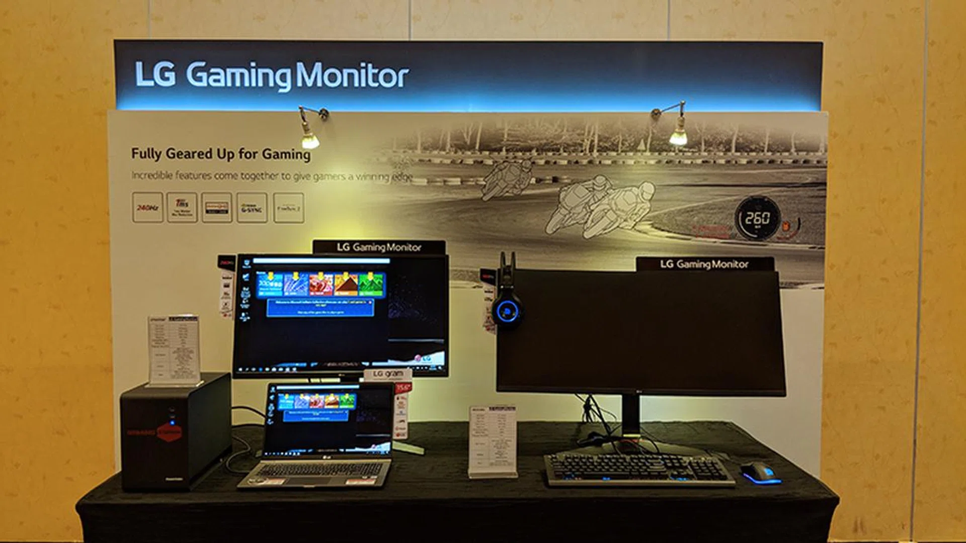 LG has both flat and UltraWide curved gaming monitors.