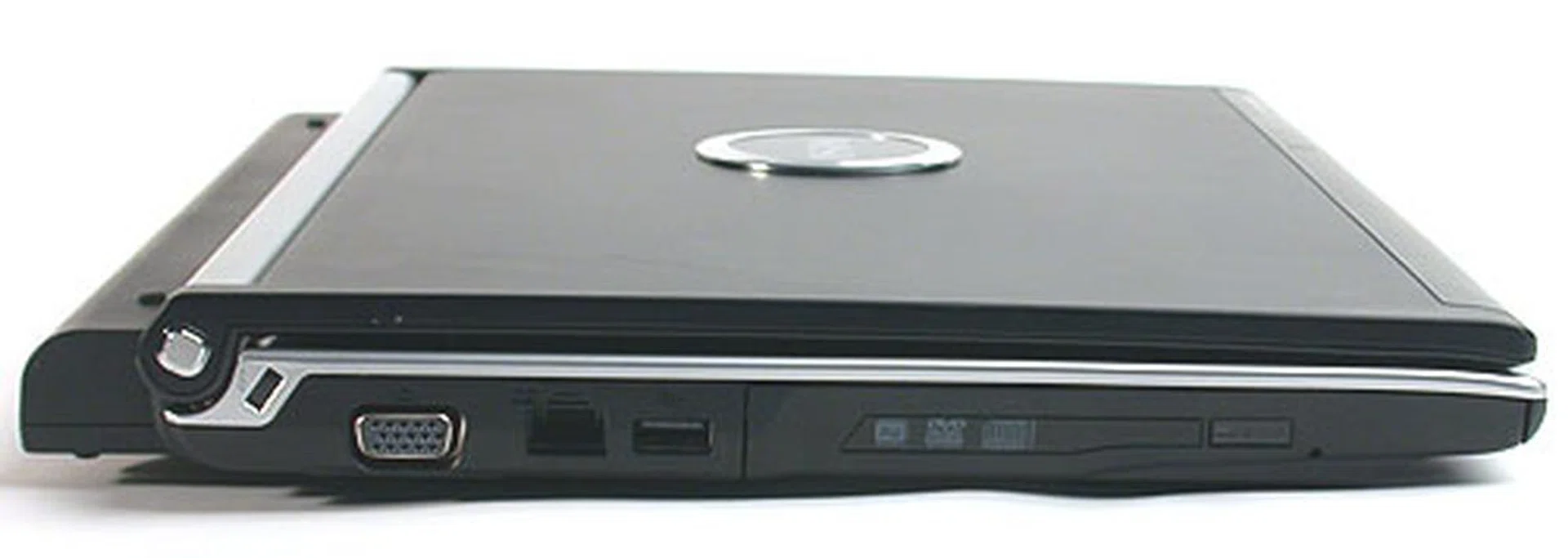 On this side, you'll find a VGA analog output, USB2.0 port and the Gigabit LAN jack. The SuperMulti DVD writer is also here. 