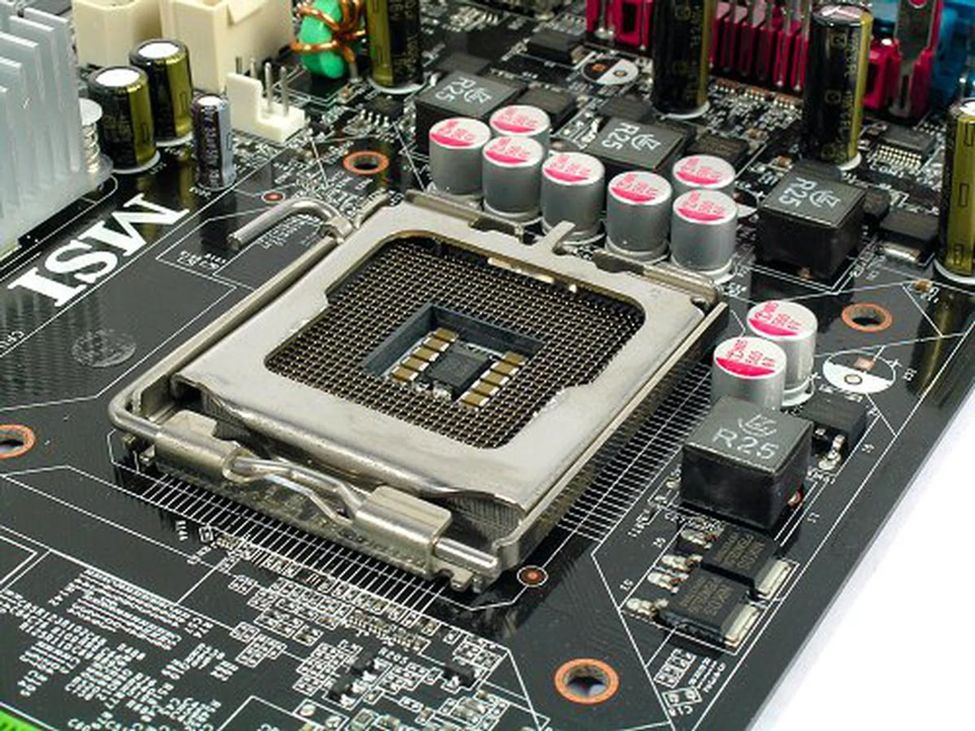 Spacious CPU socket area with solid capacitors.