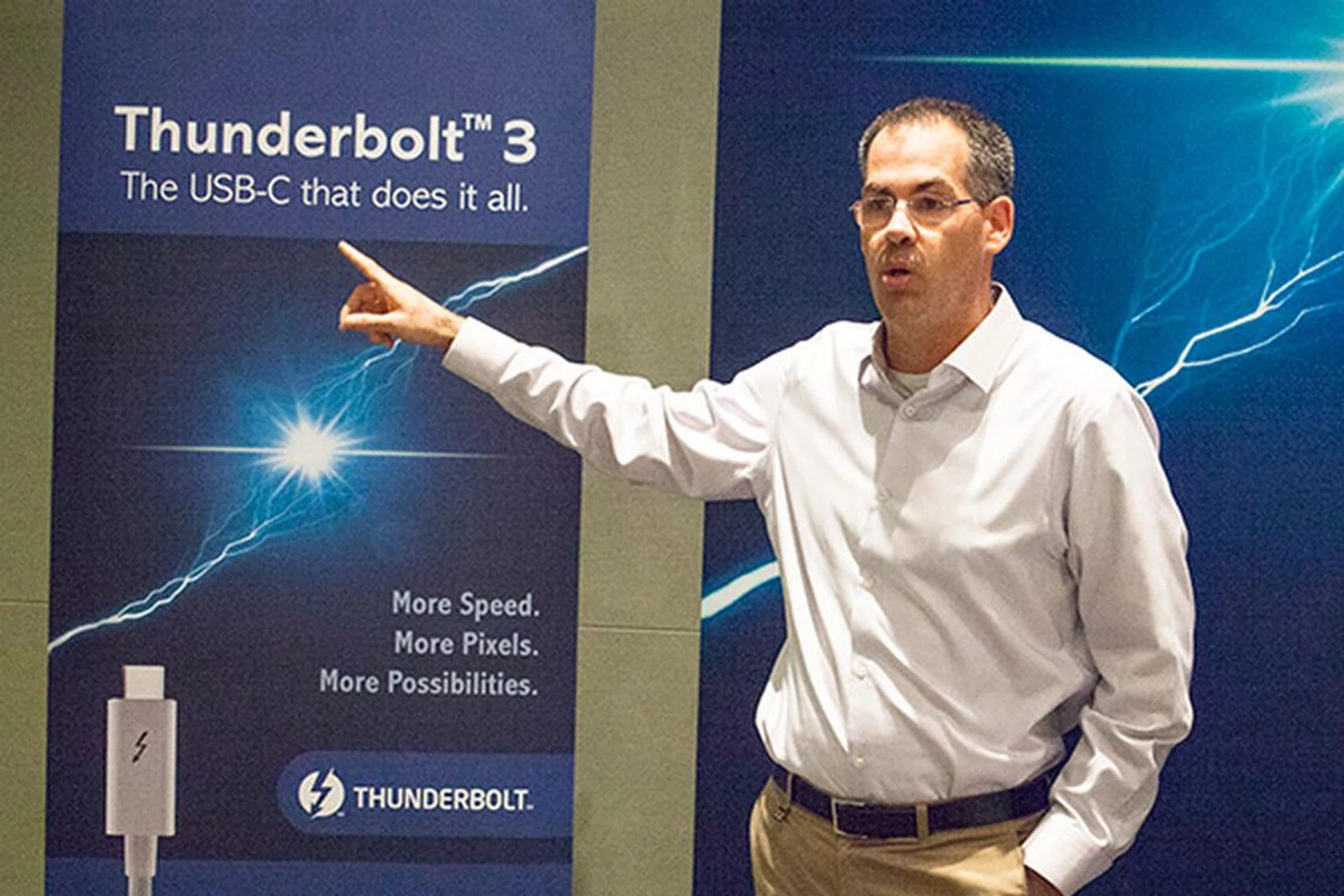Shahaf Kieselstein, VP and General Manager for Client Computing Group, talked about the new Thunderbolt 3 standard and how it'll be the USB-C port that does it all.