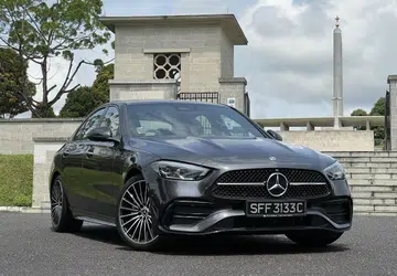 This is the new C-Class. It's quite a looker, isn't it?